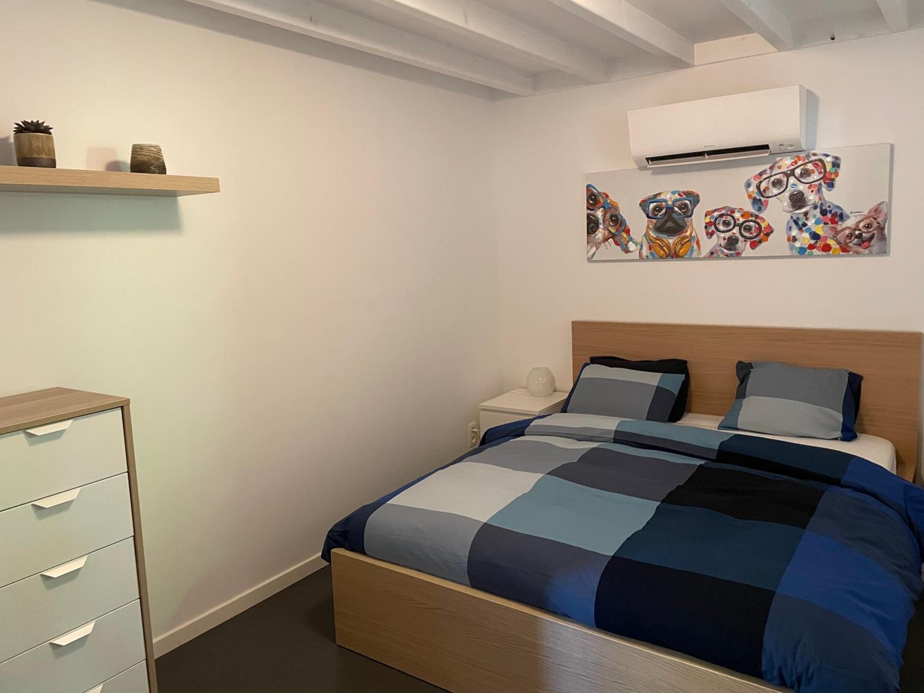 Three-Bedroom Apartment - Photo 10