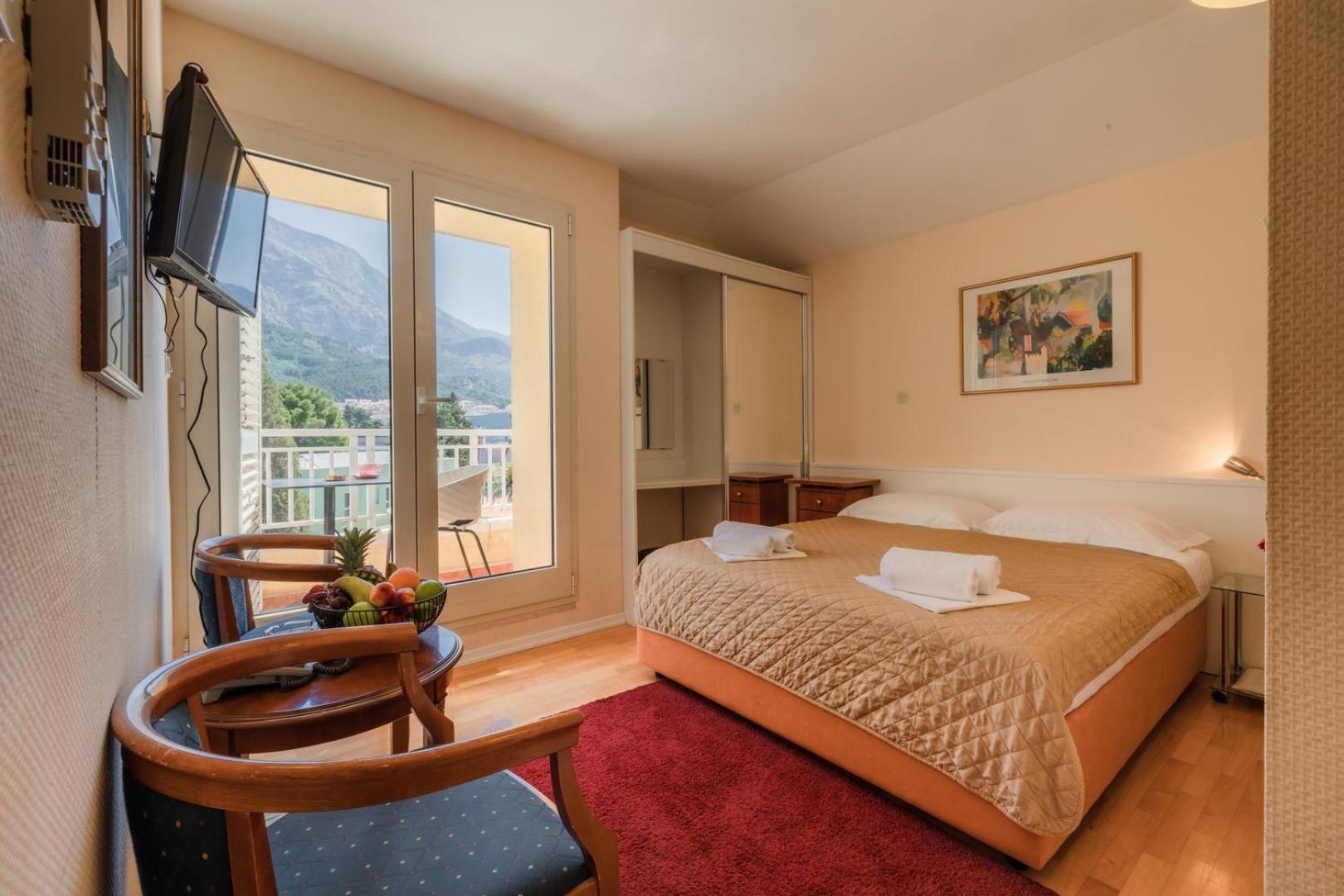 Studio Apartment with Balcony