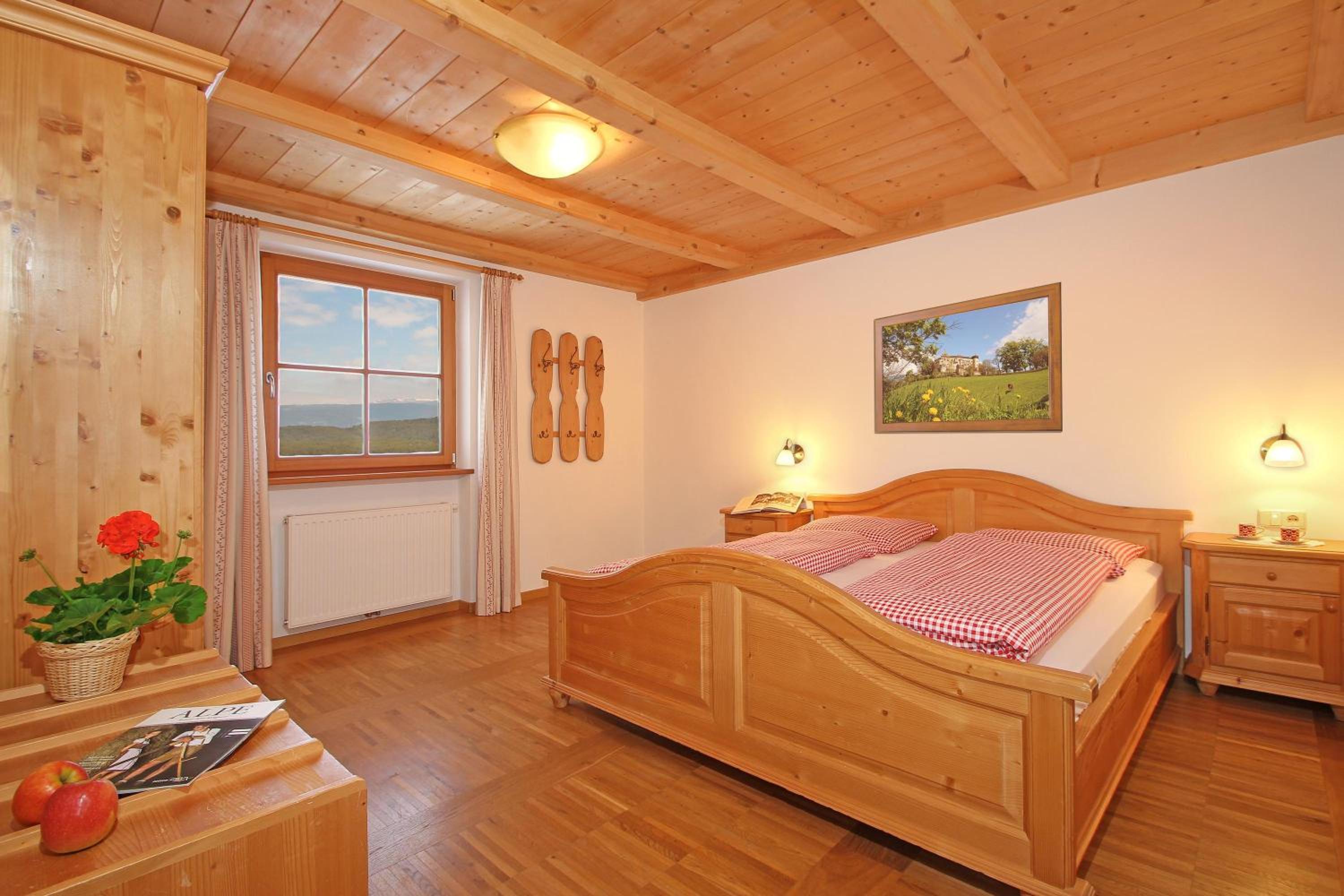 Two-Bedroom Deluxe Apartment with Garden View