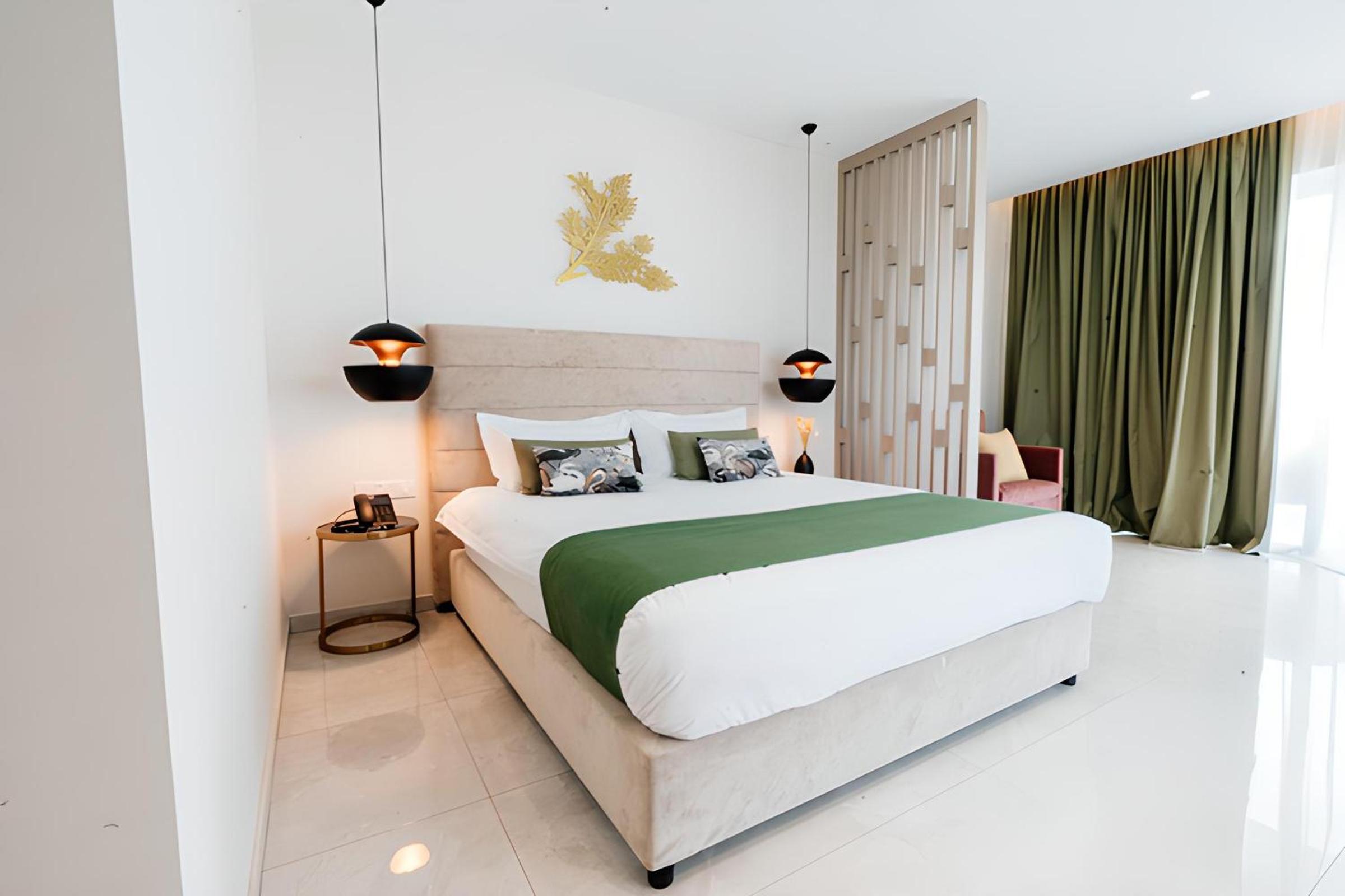 Suite with Sea View - Photo 6