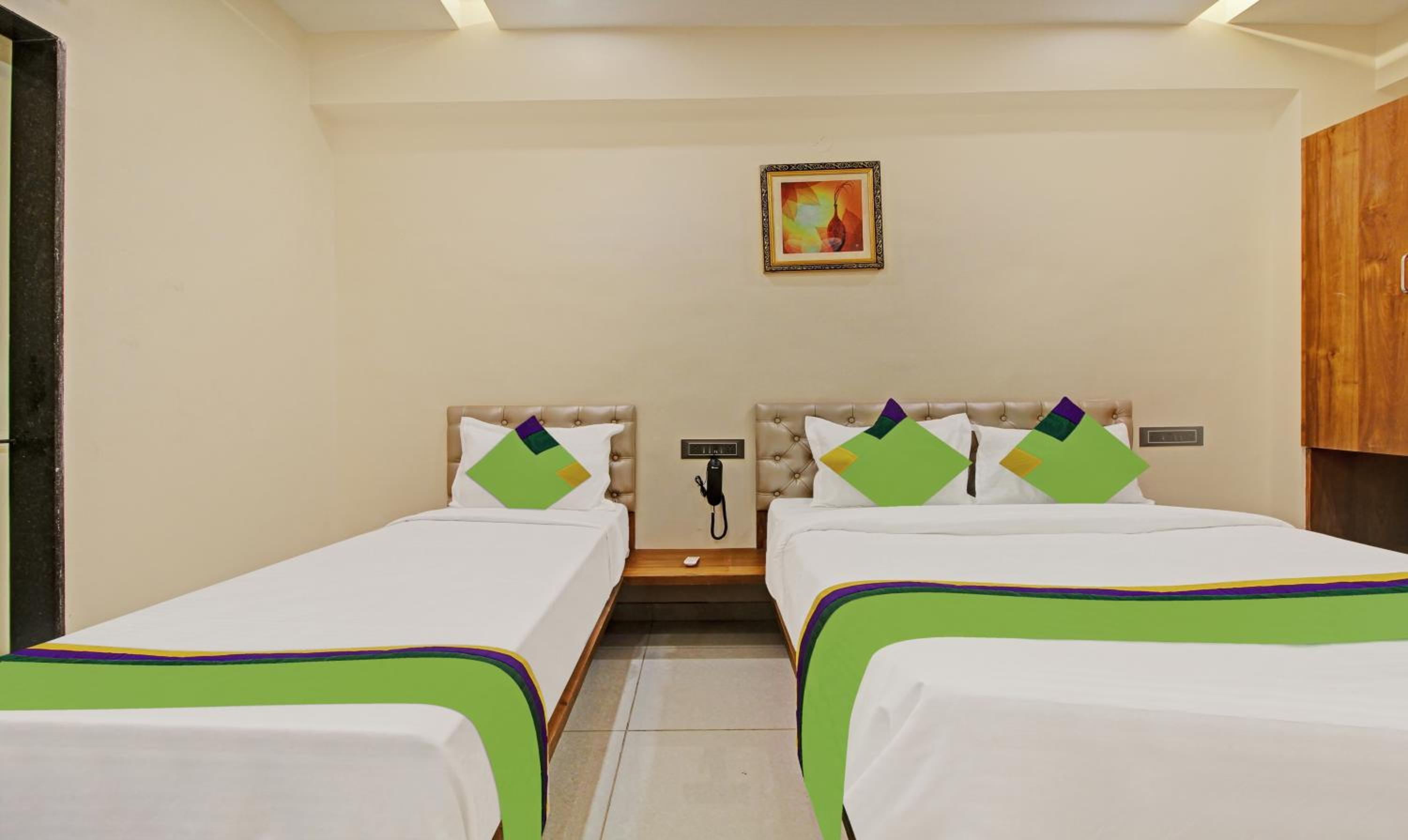 Standard Double Room - Photo 14