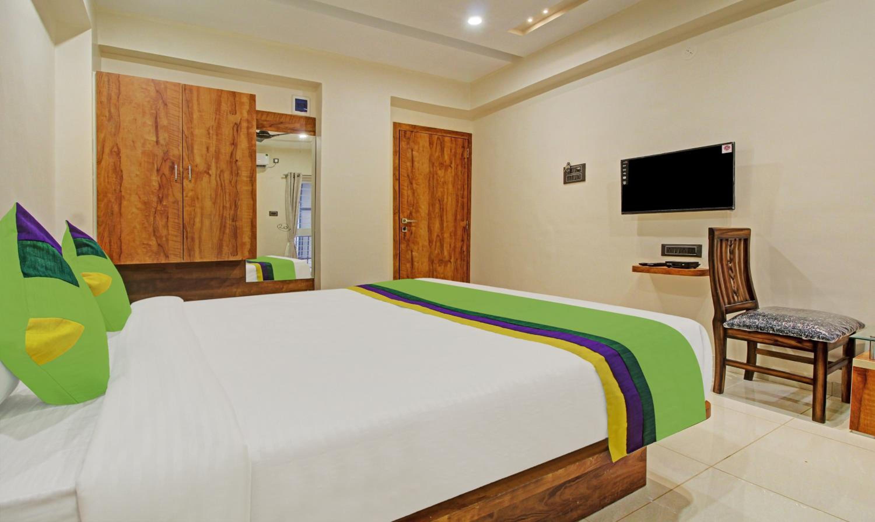 Standard Double Room - Photo 6