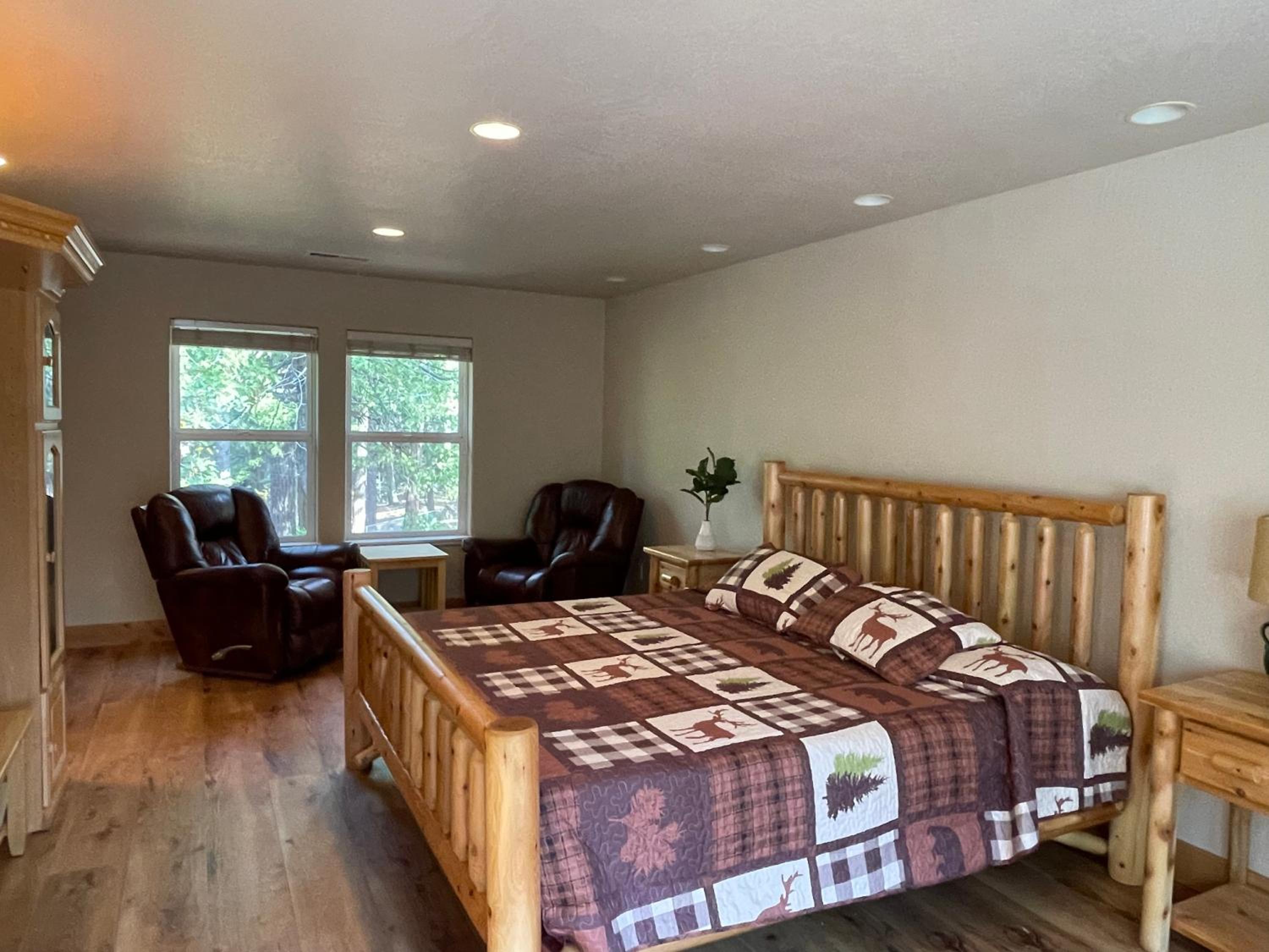 Four-Bedroom House photo 1