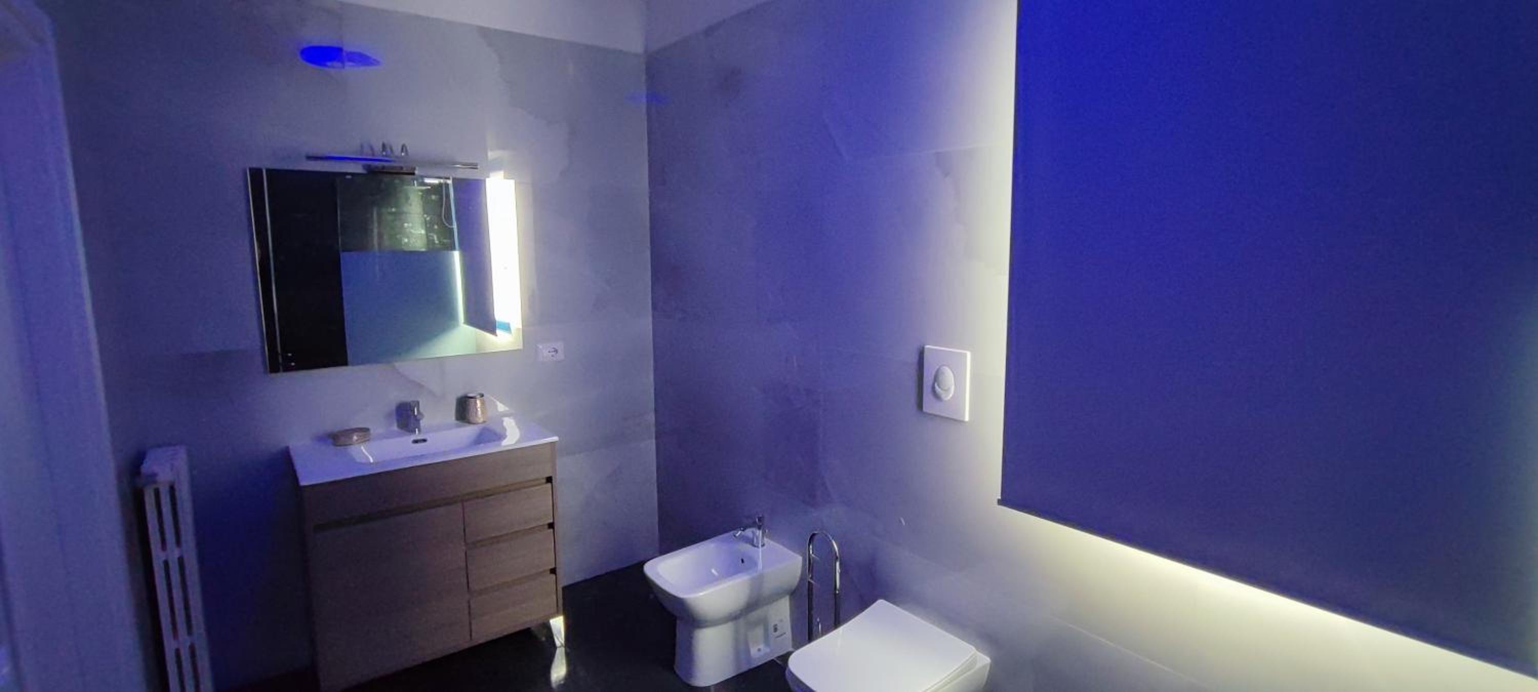 Deluxe Double Room with Balcony photo 3