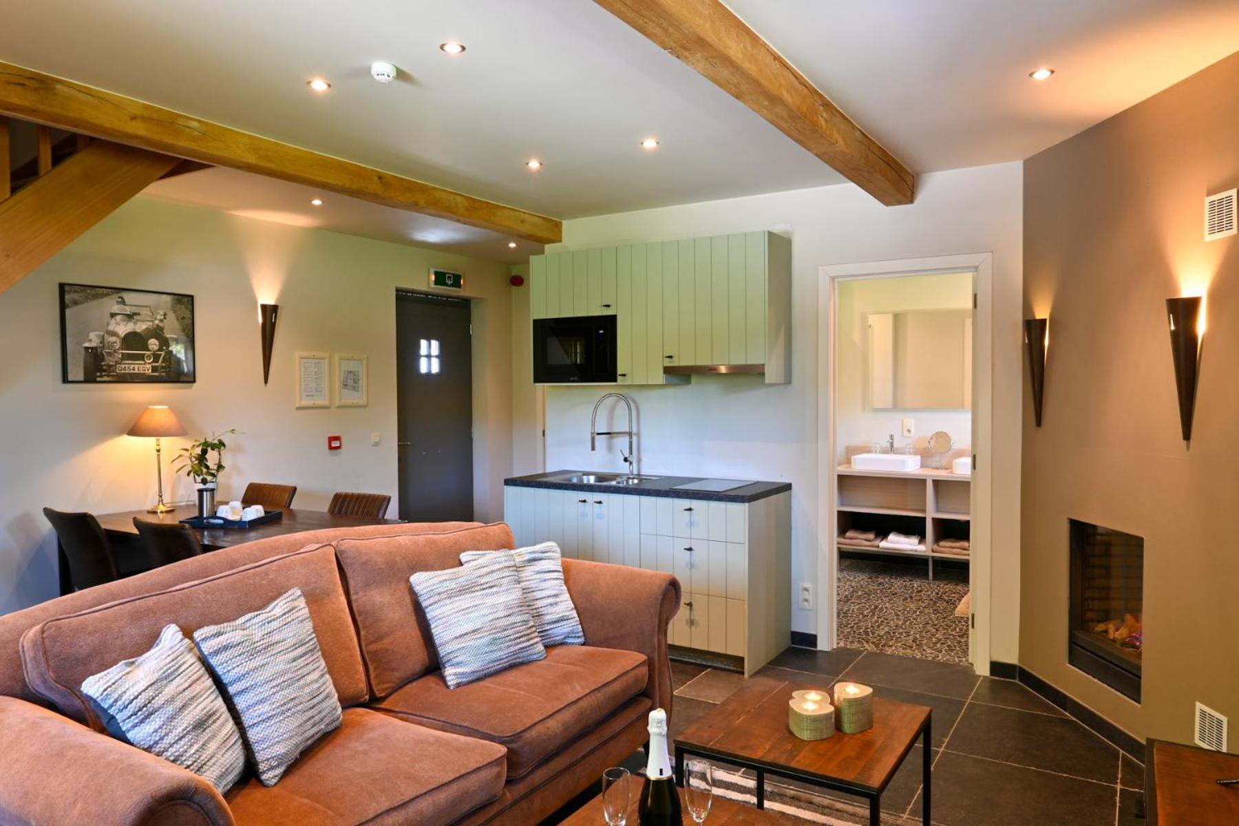Two-Bedroom Suite photo 2