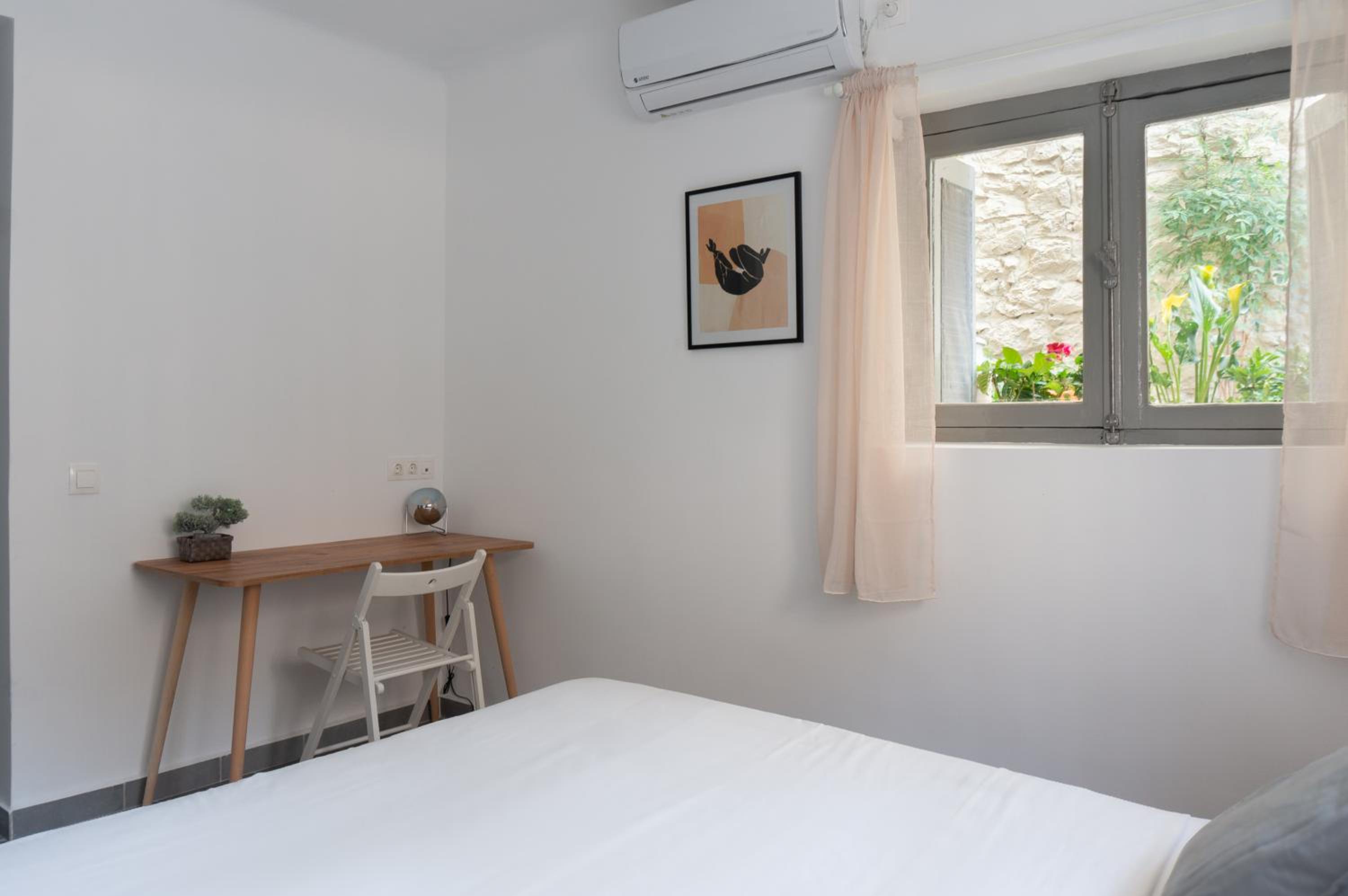 Double Room with Private Bathroom photo 1
