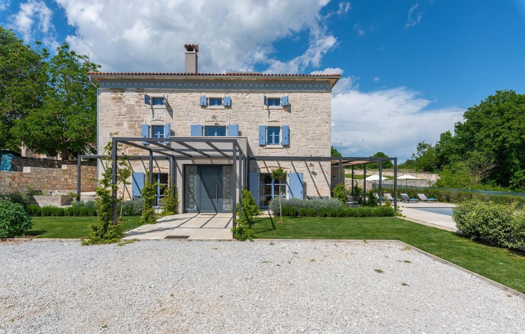 Villa with Private Pool photo 2