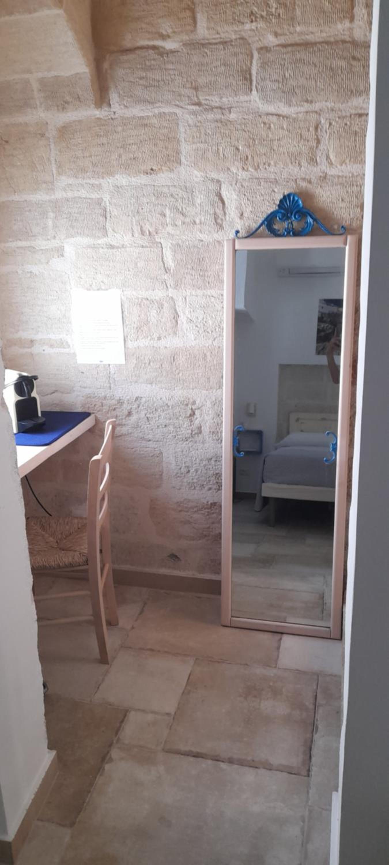 Suite with Terrace - Photo 7