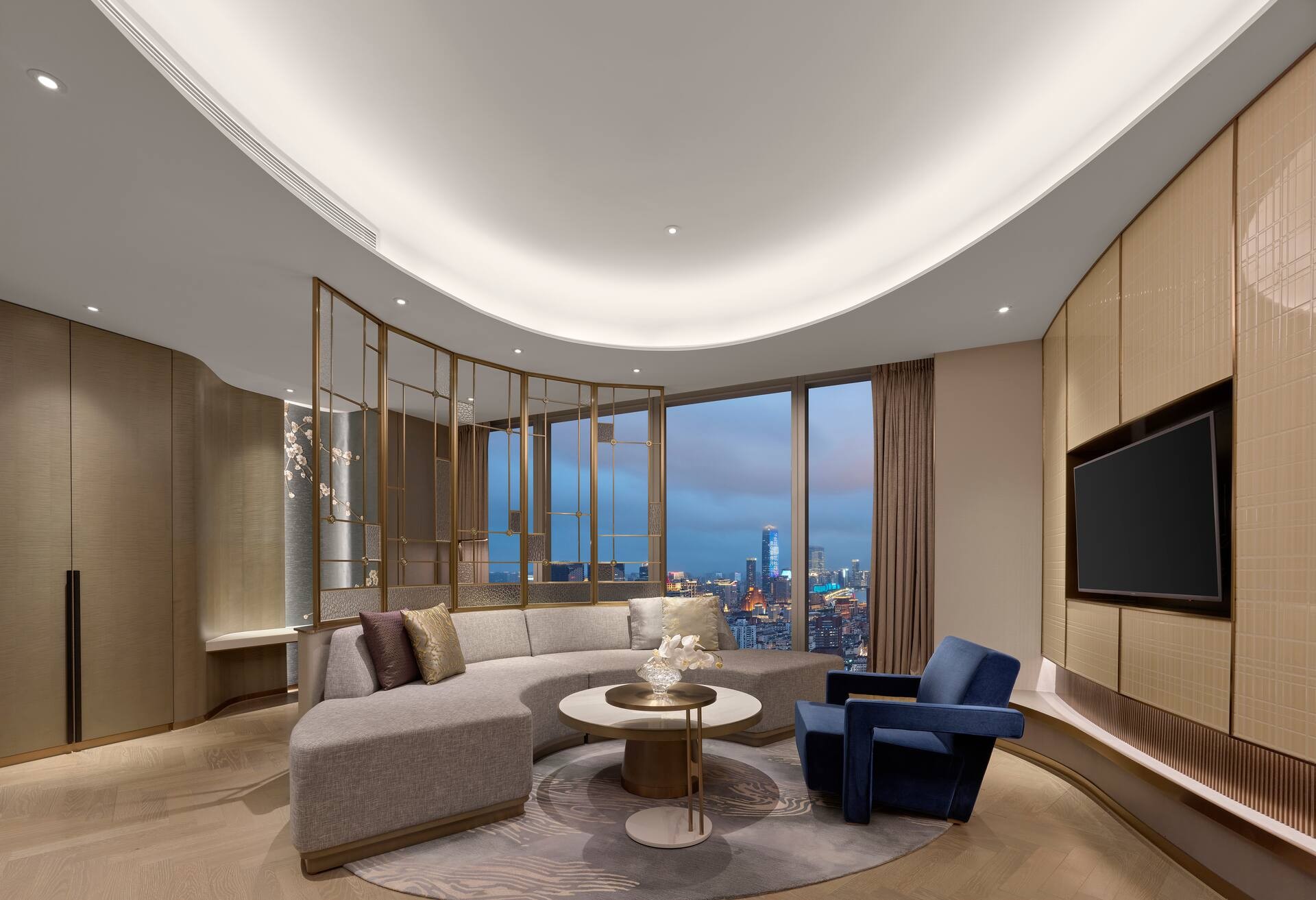 King Premium Suite thumbnail 6