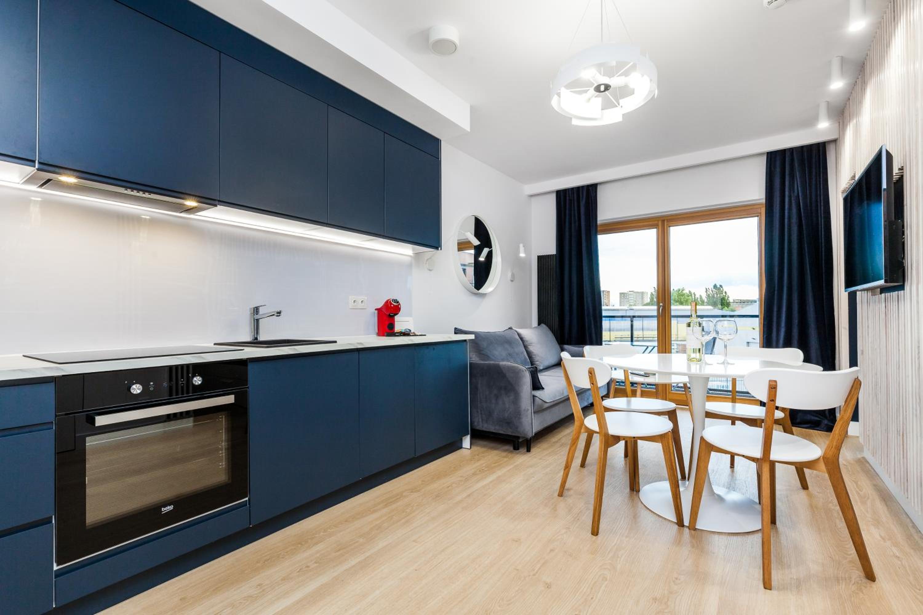 One-Bedroom Apartment - Photo 5