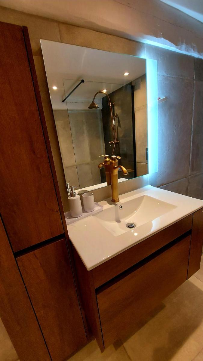 Deluxe Double Room with Shower photo 1
