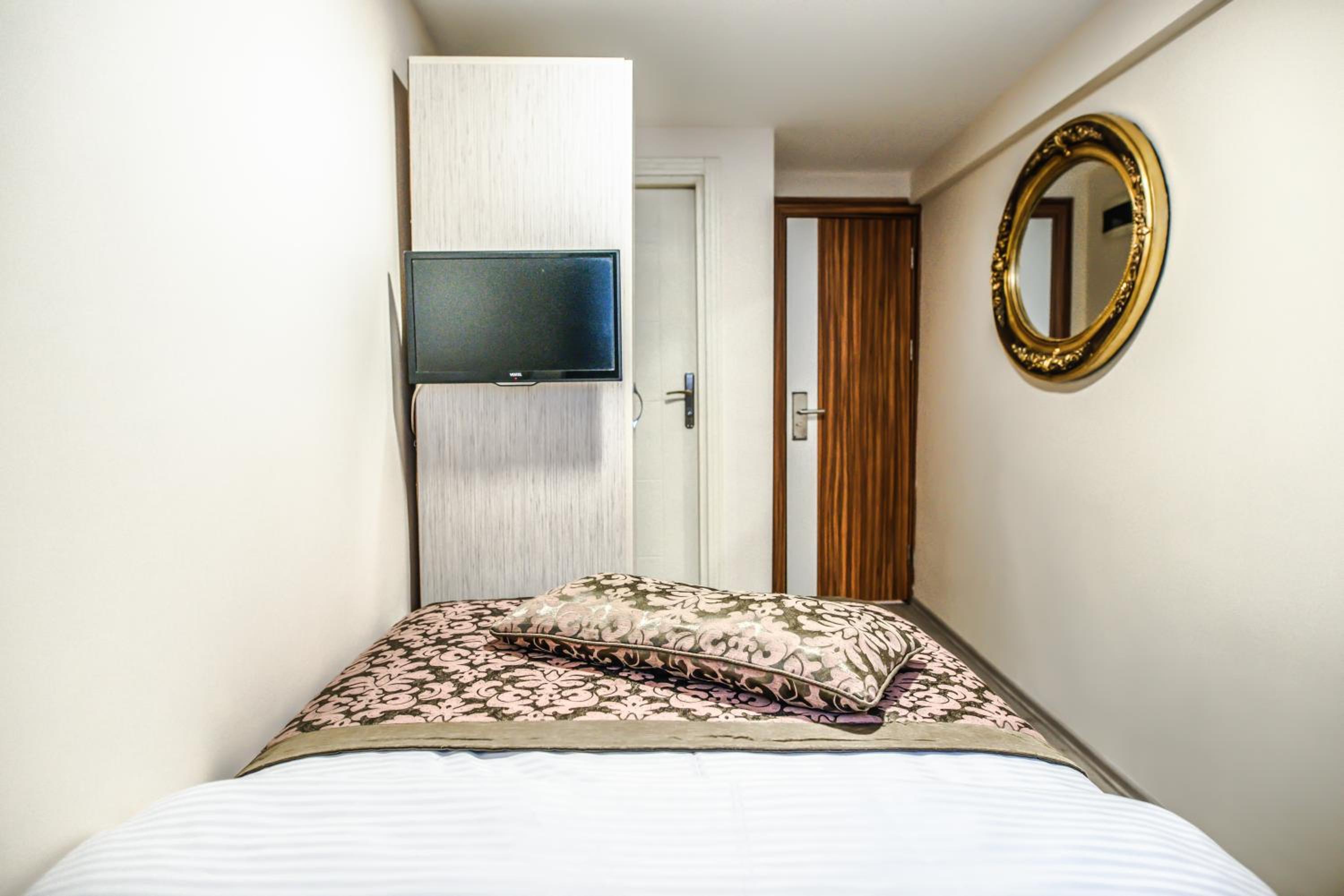 Standard Single Room photo 3