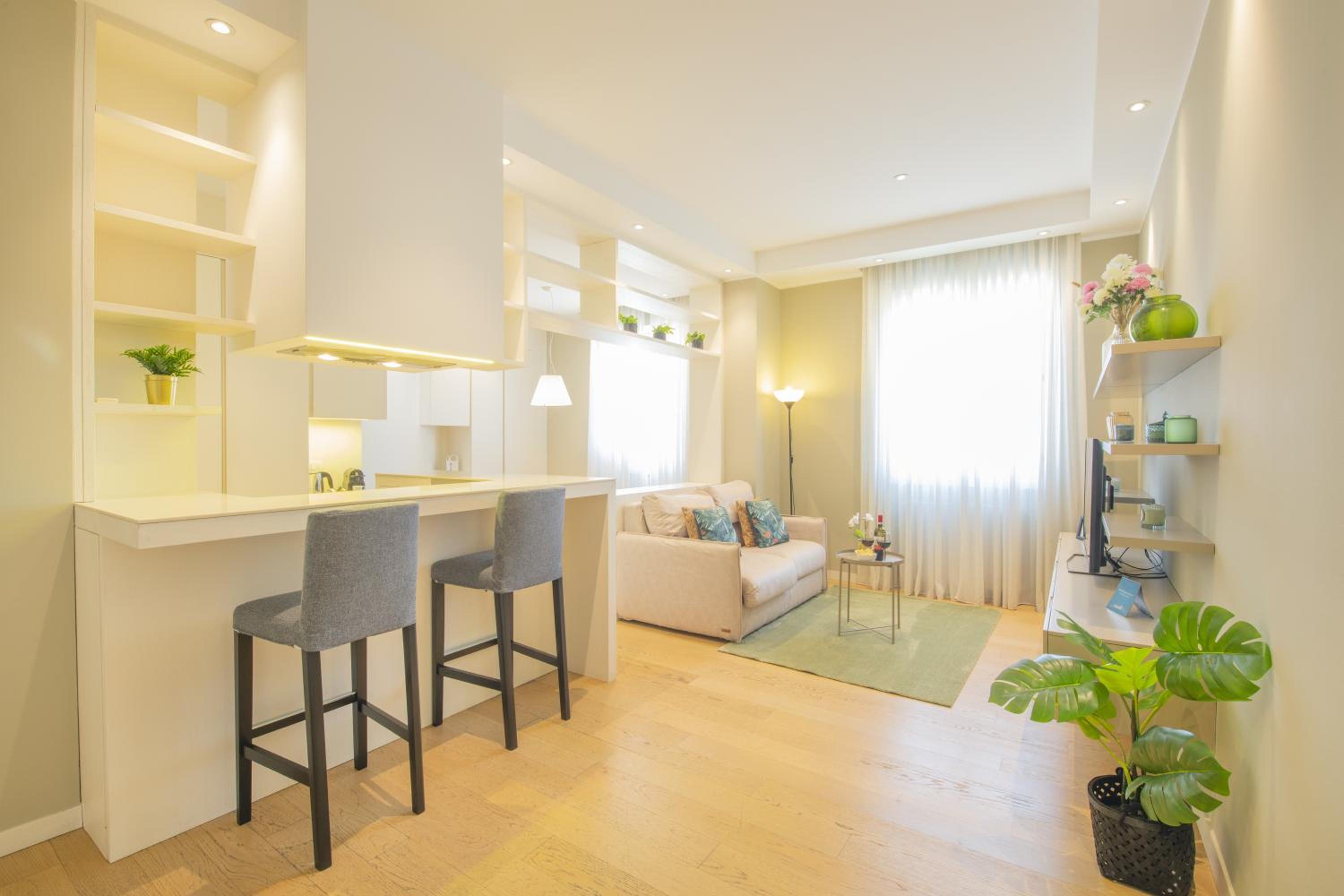 One-Bedroom Apartment