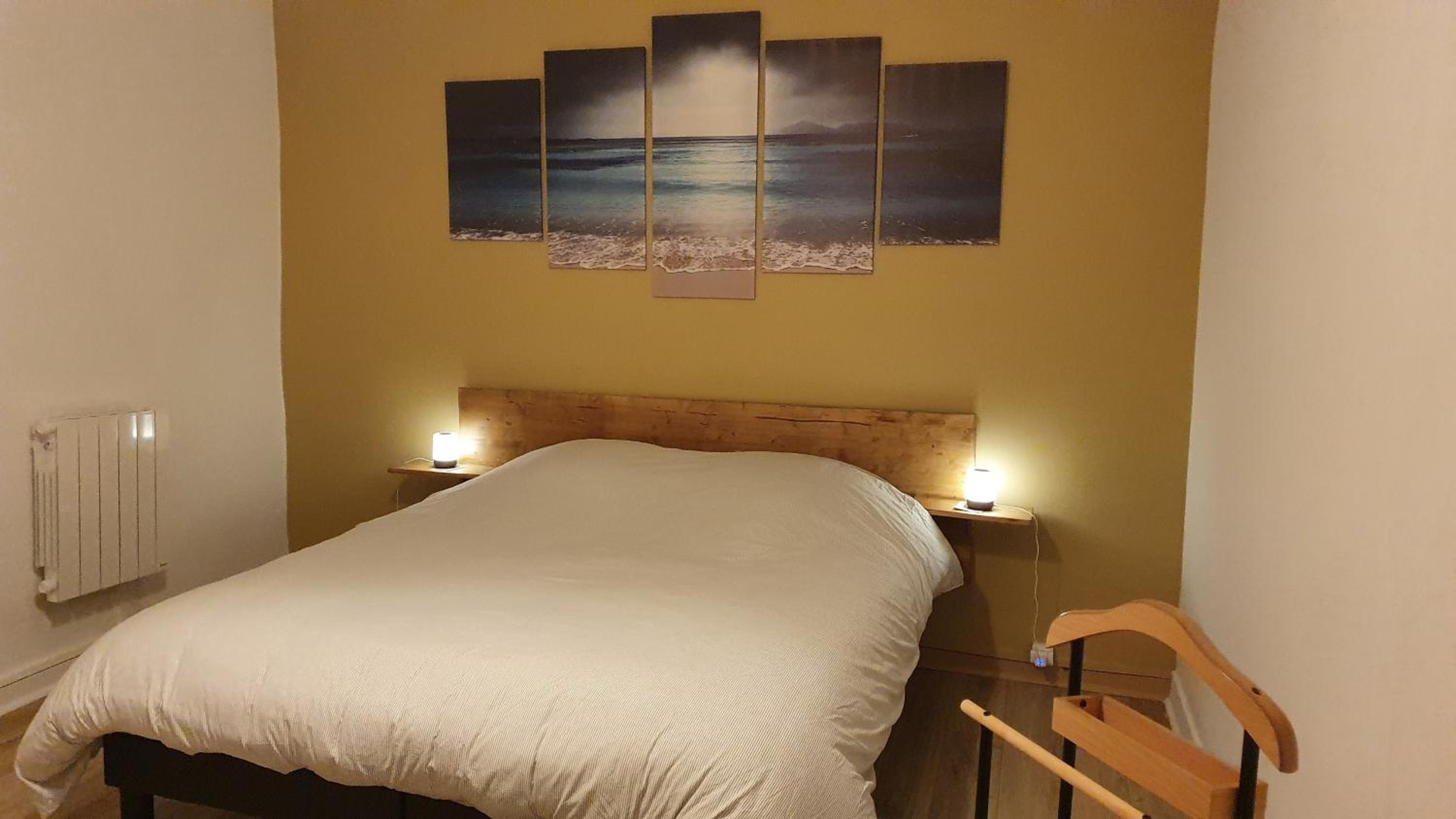 One-Bedroom Apartment - Photo 10