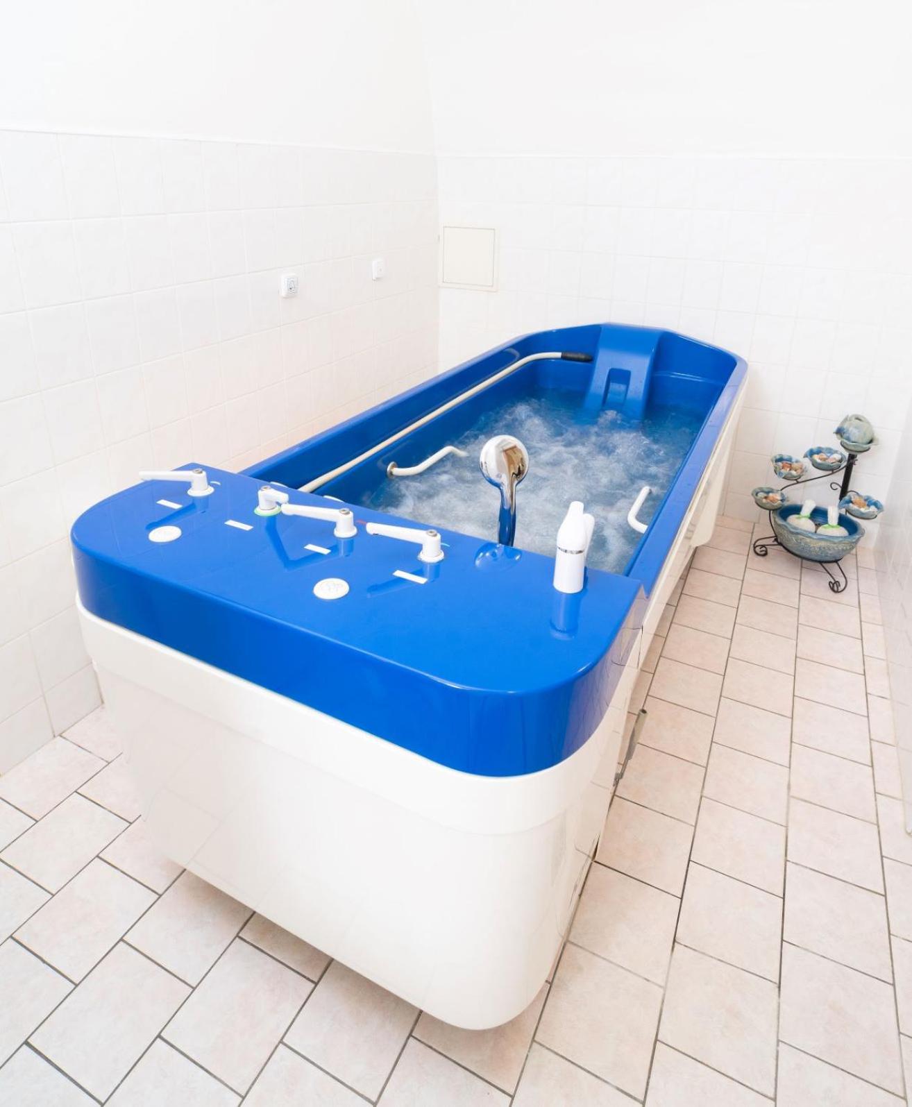 Special Offer - Single Room with Rehabilitation Package photo 2