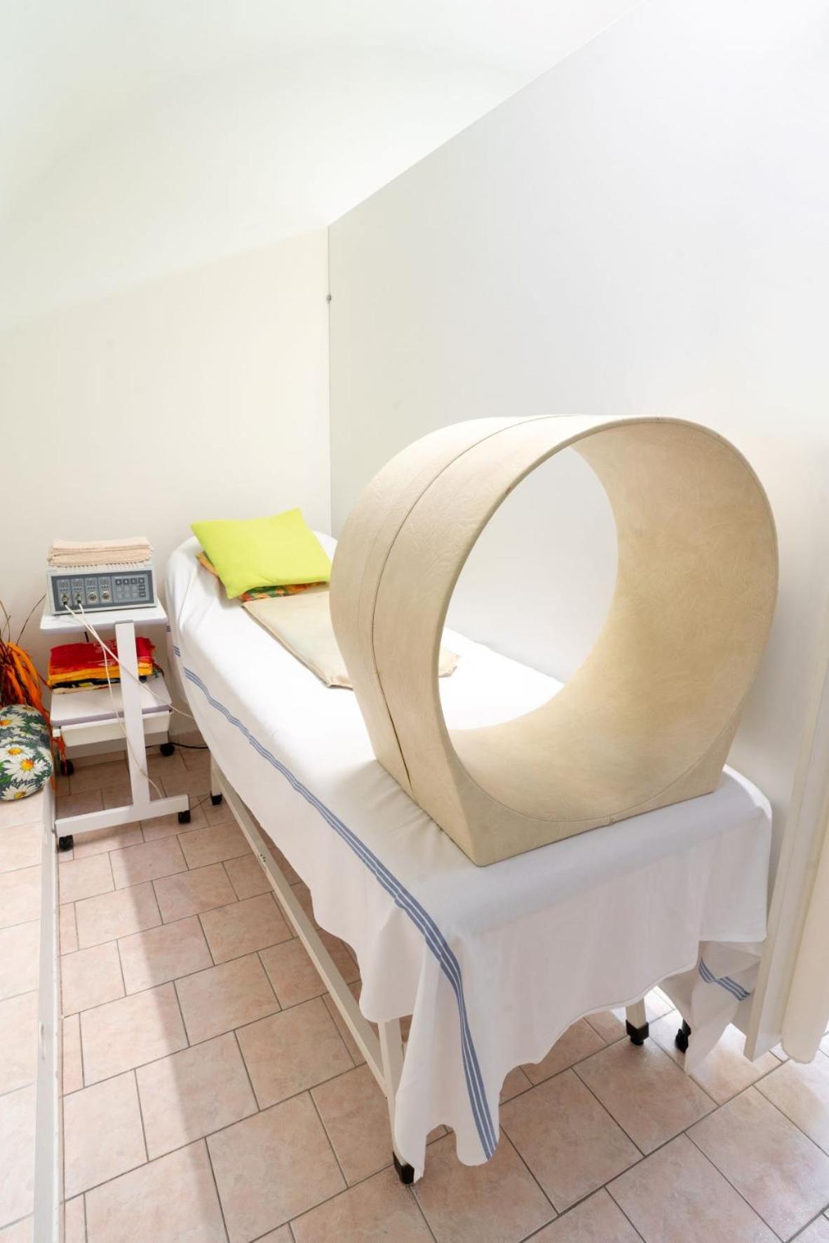 Special Offer - Single Room with Rehabilitation Package photo 1