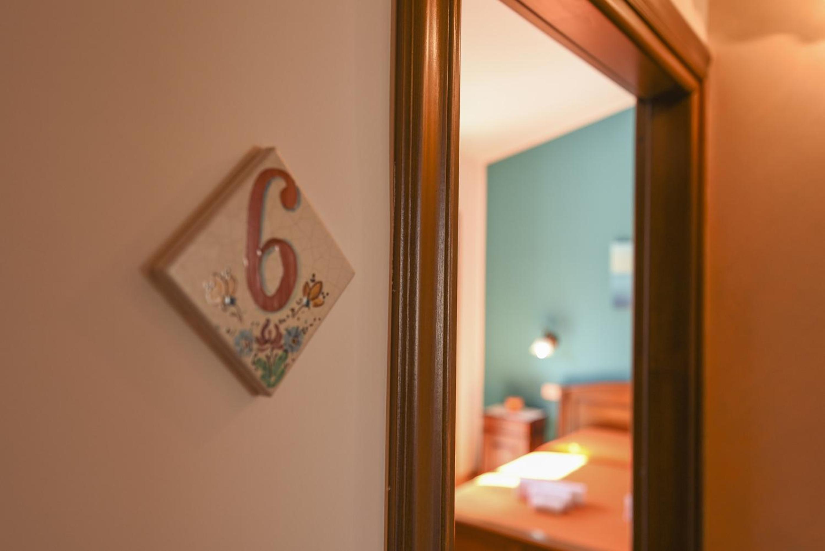 Superior Triple Room with Balcony - Photo 20
