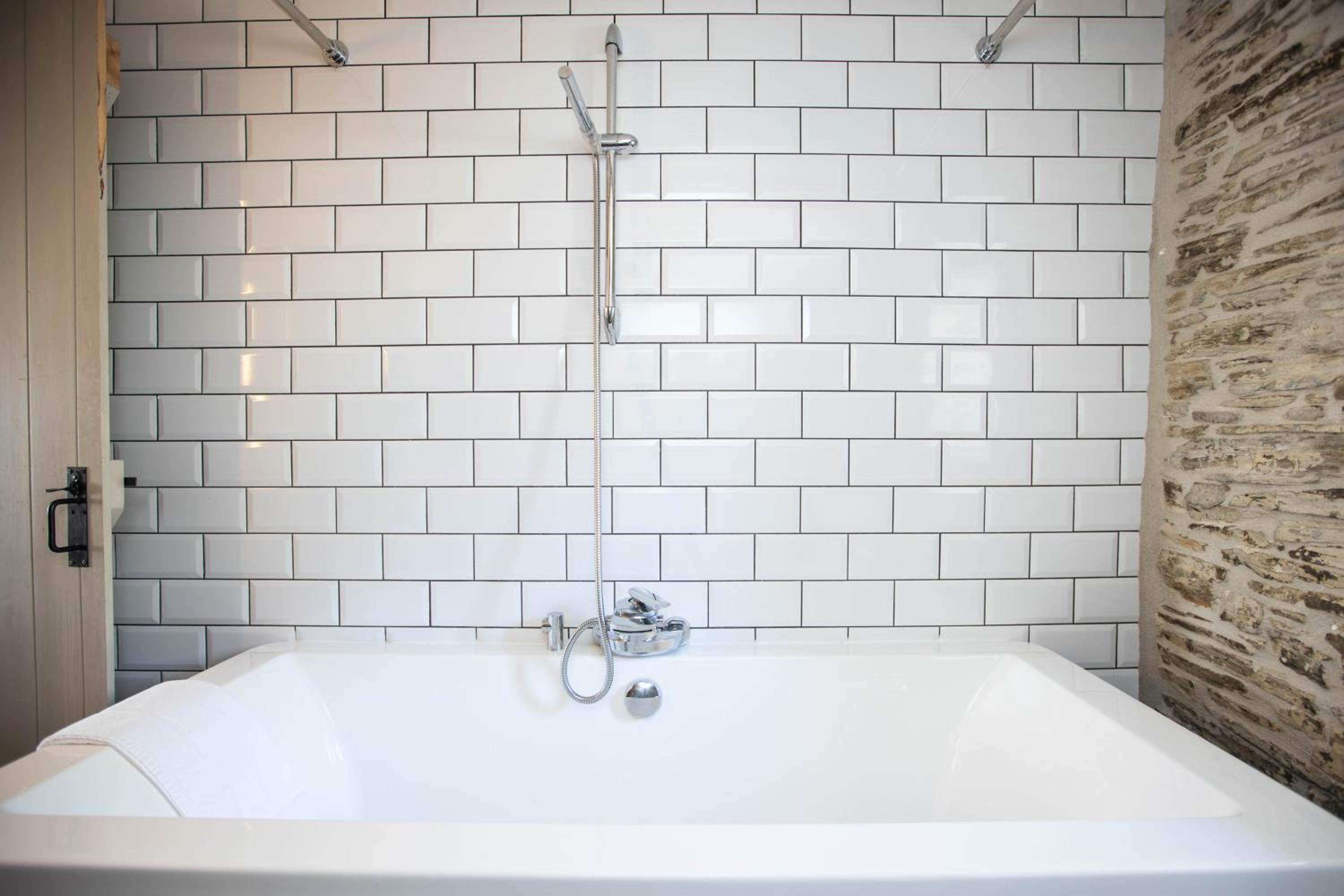 Family Room with Bath - Photo 7