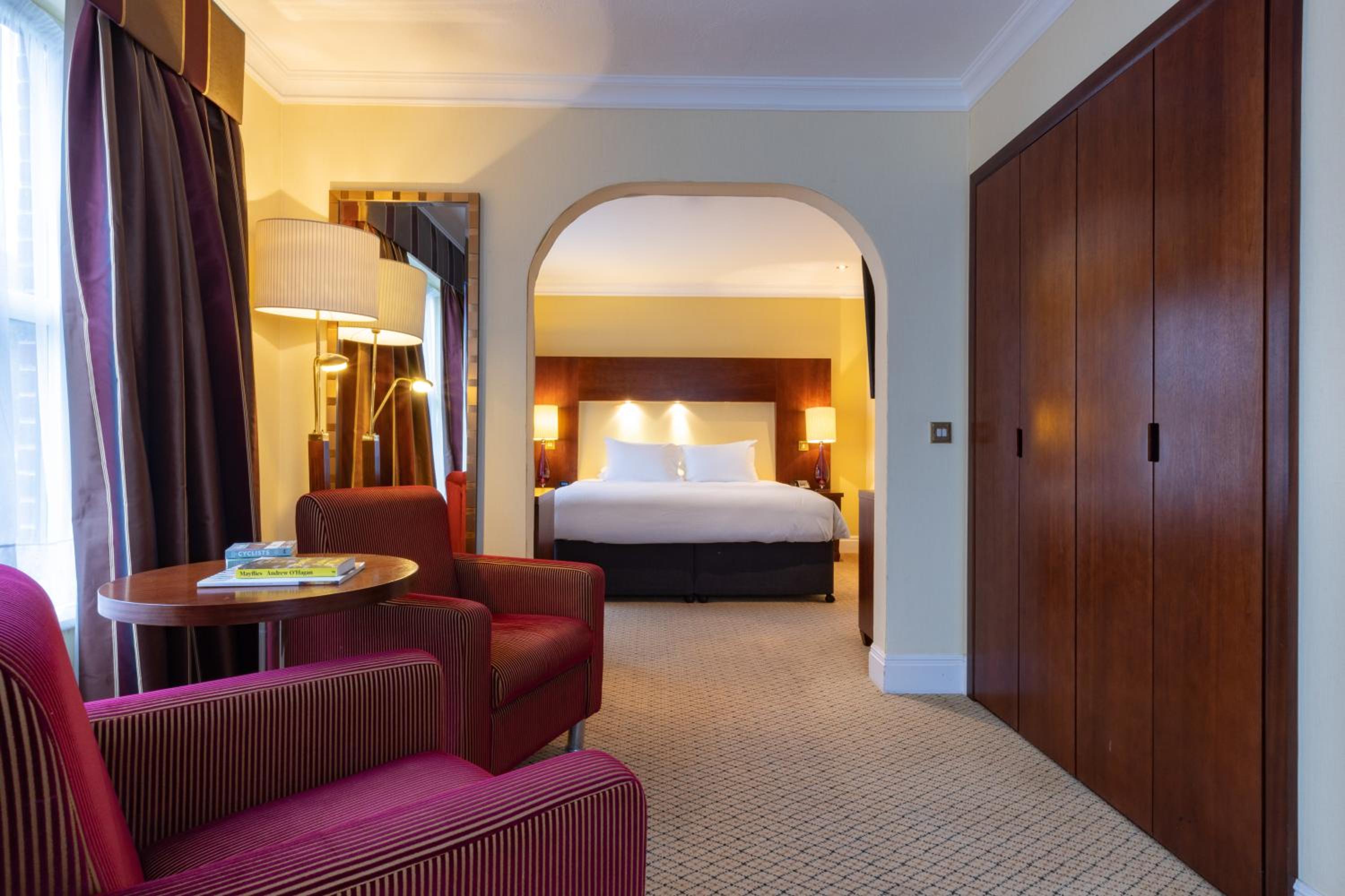 King Suite - Photo 11