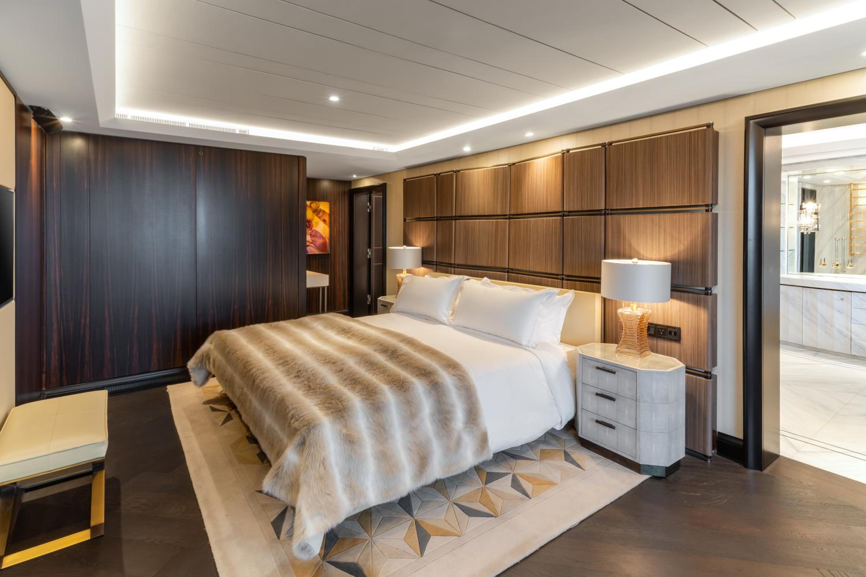 2 BED | Royal Suite thumbnail 5