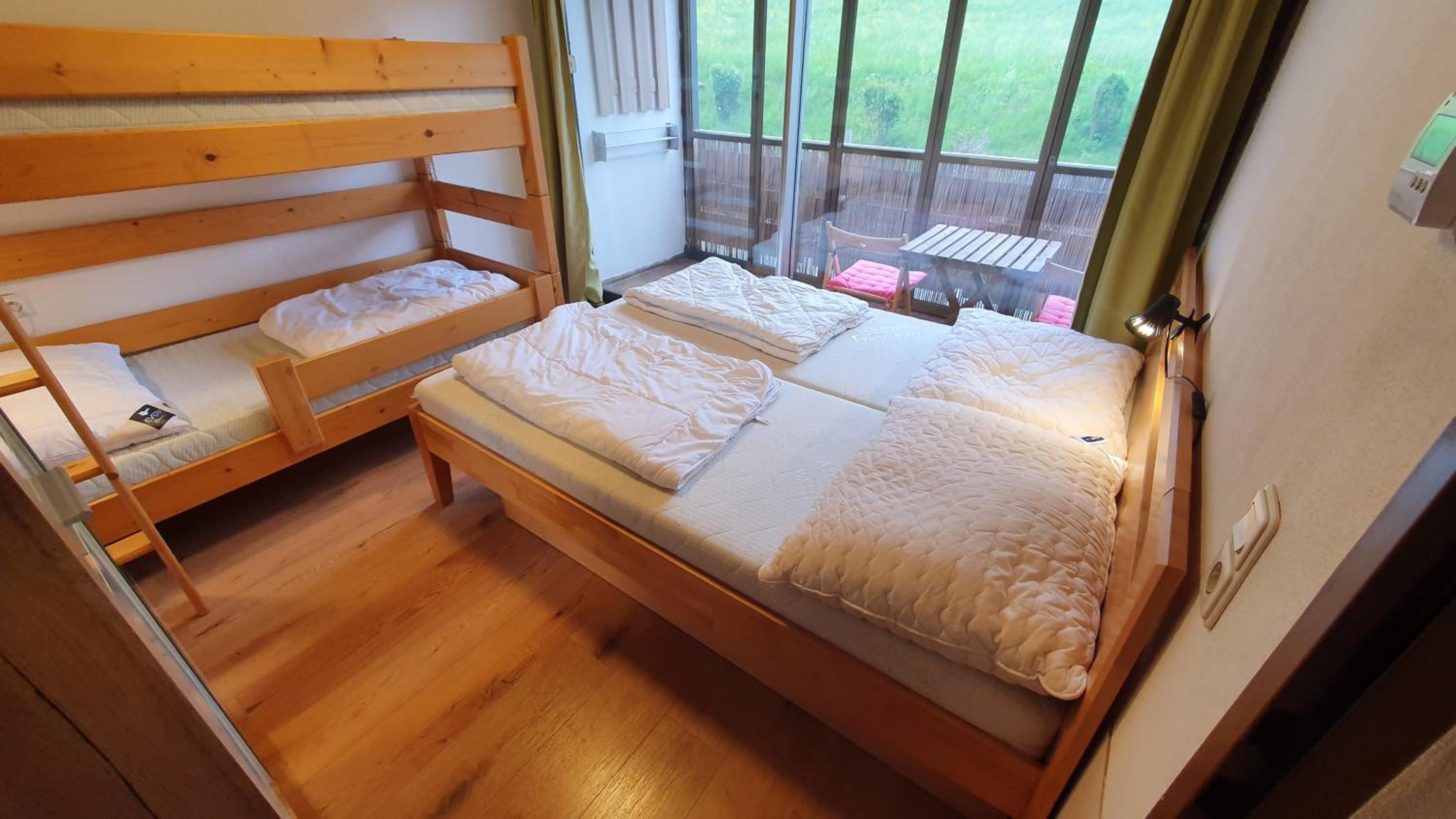 Apartment with Mountain View - Photo 33