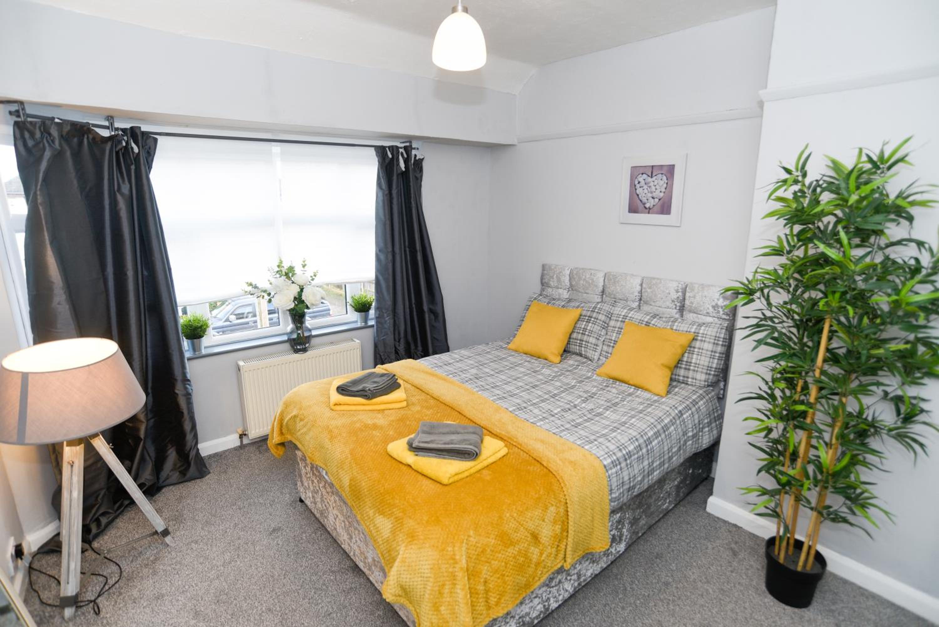 Three-Bedroom House photo 1