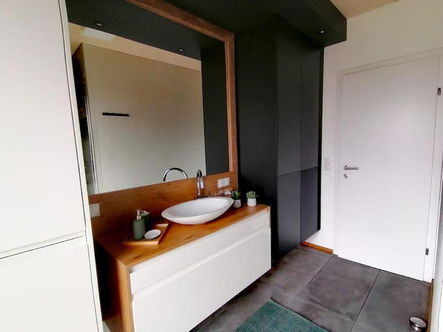 Two-Bedroom House photo 3
