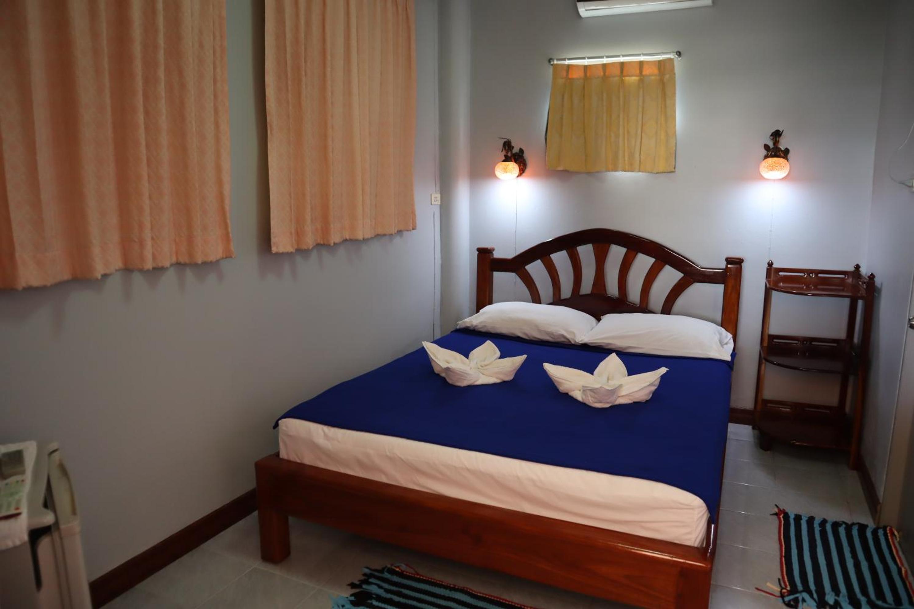 Basic Double Room - Photo 1