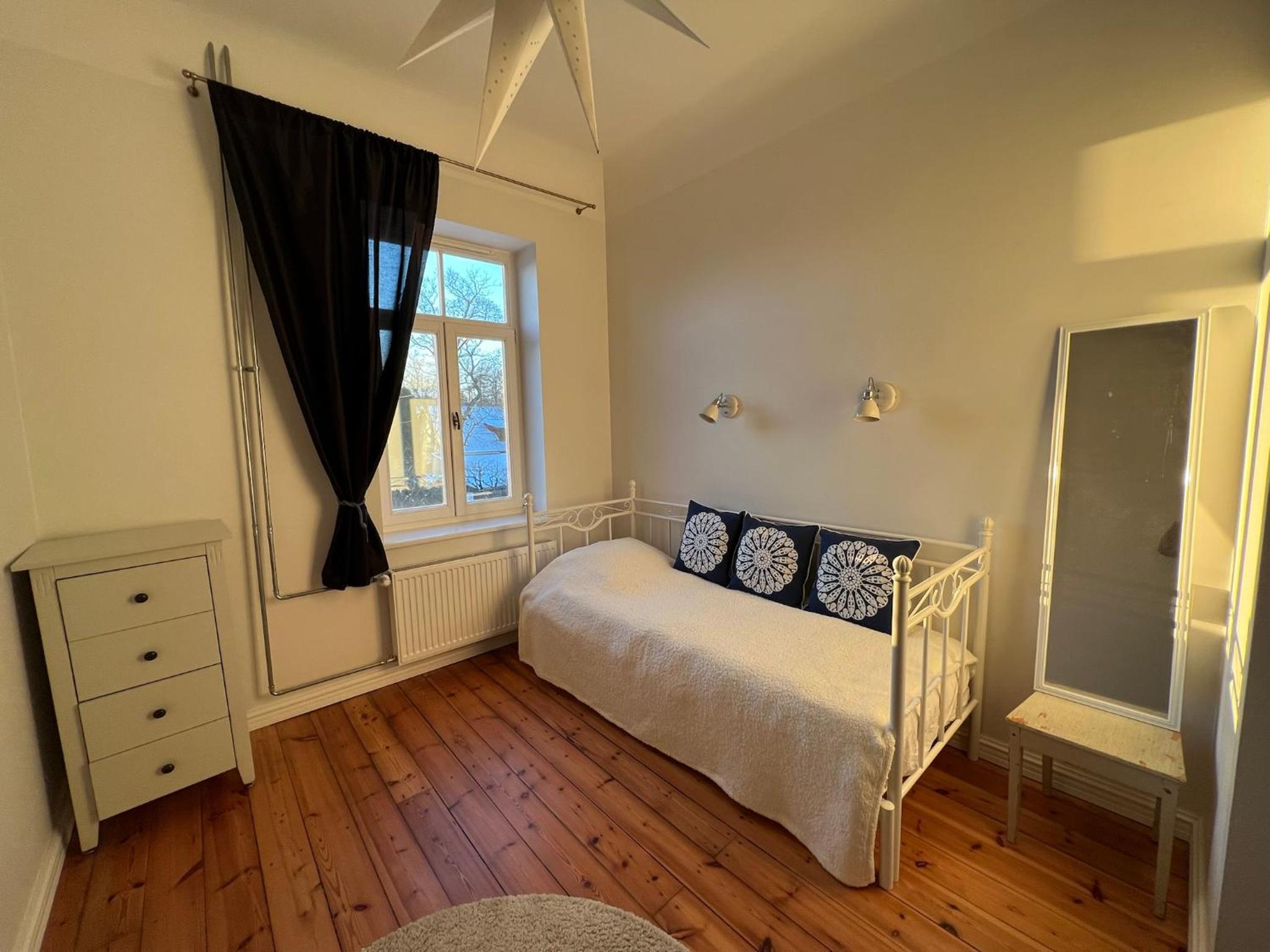Two-Bedroom Apartment - Photo 18