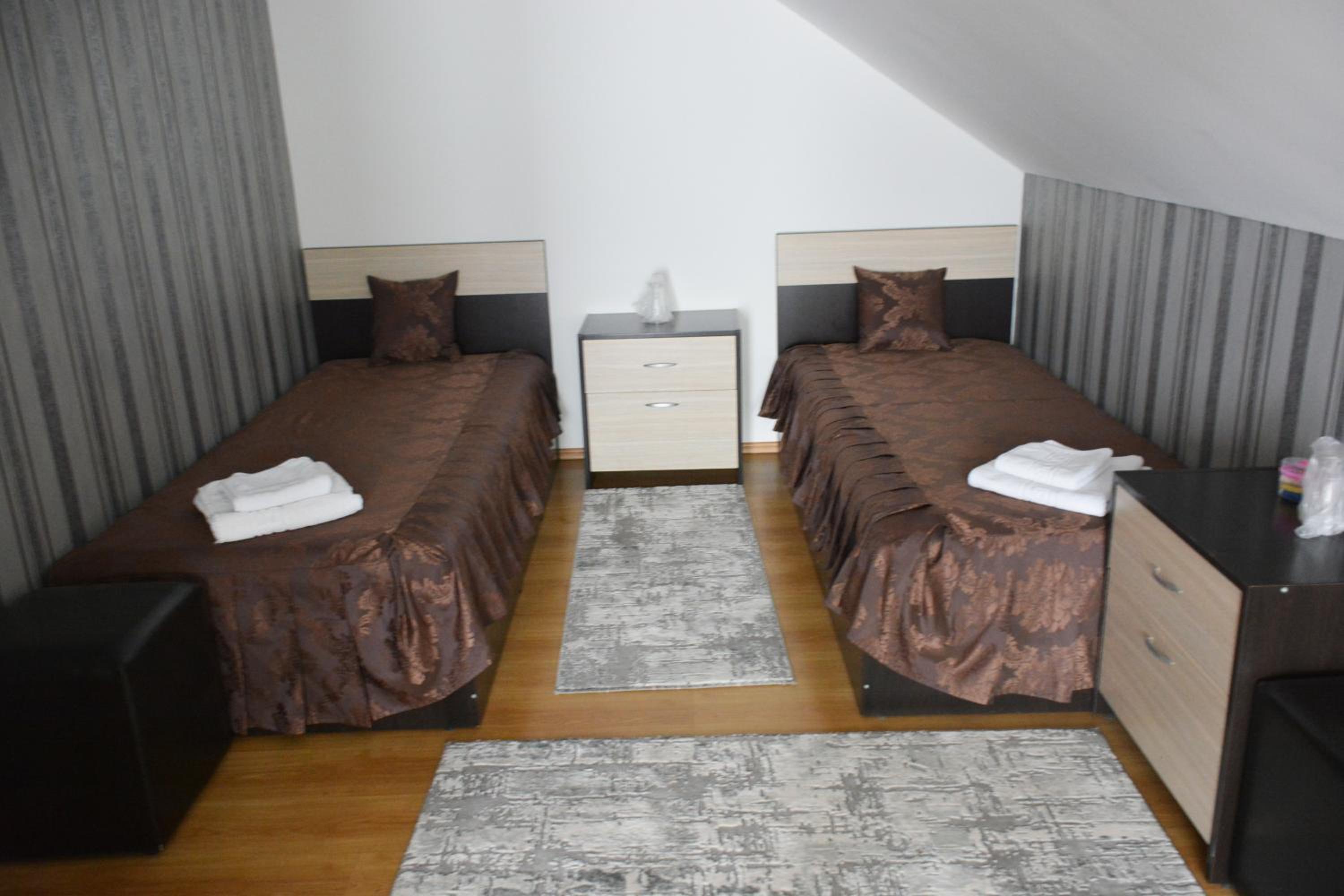 Triple Room with Private Bathroom photo 3