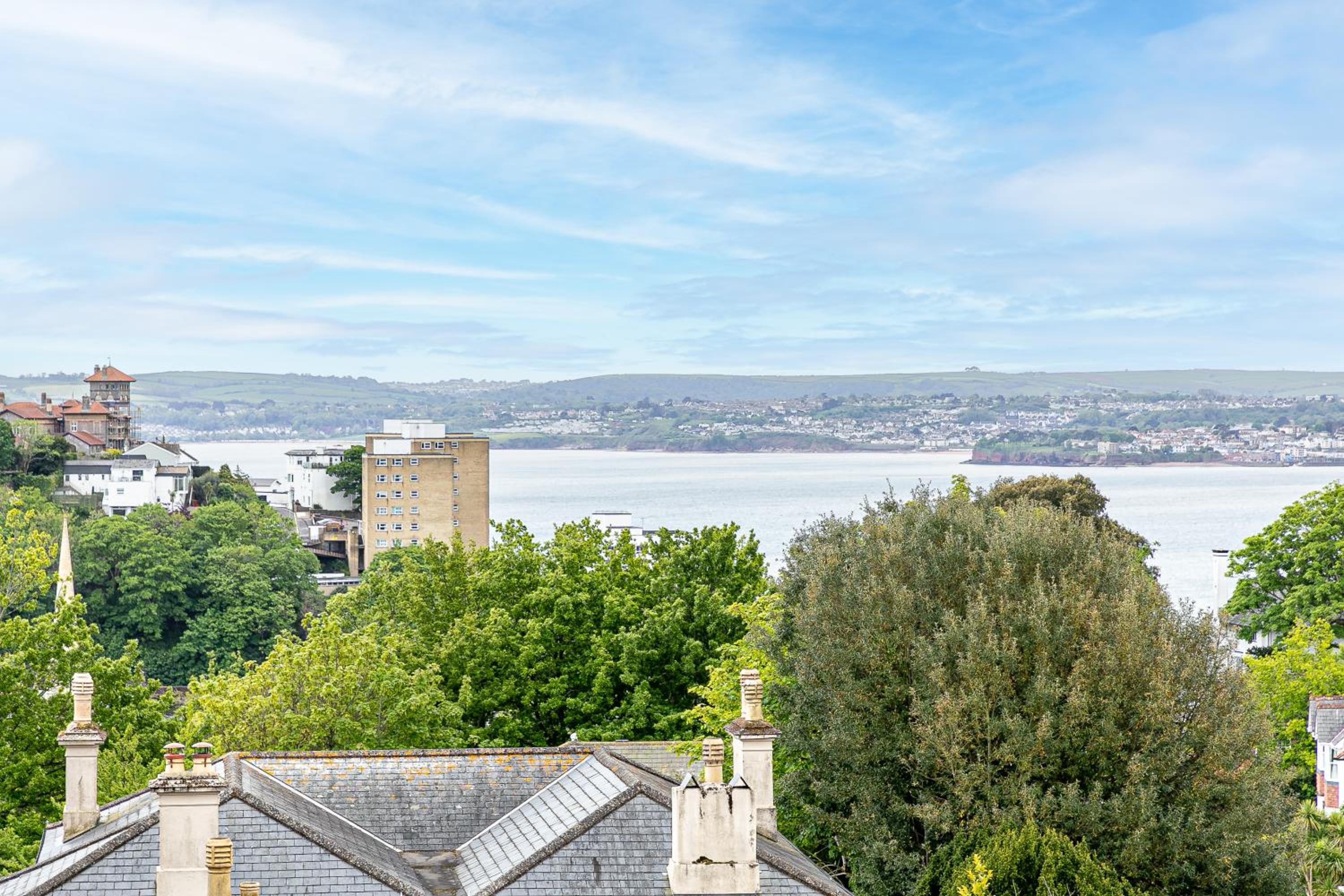 Apartment with Sea View - Photo 42