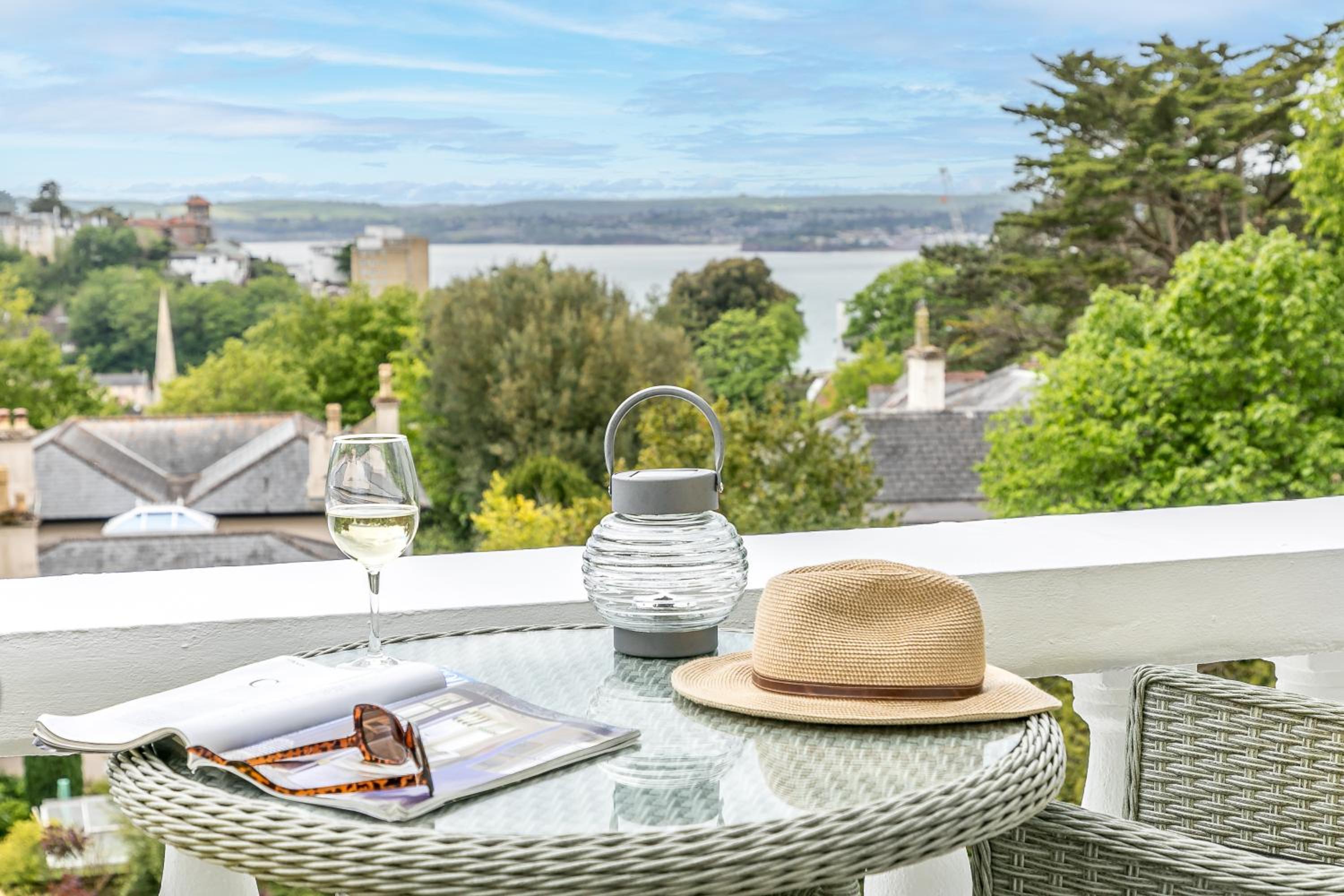 Apartment with Sea View - Photo 44
