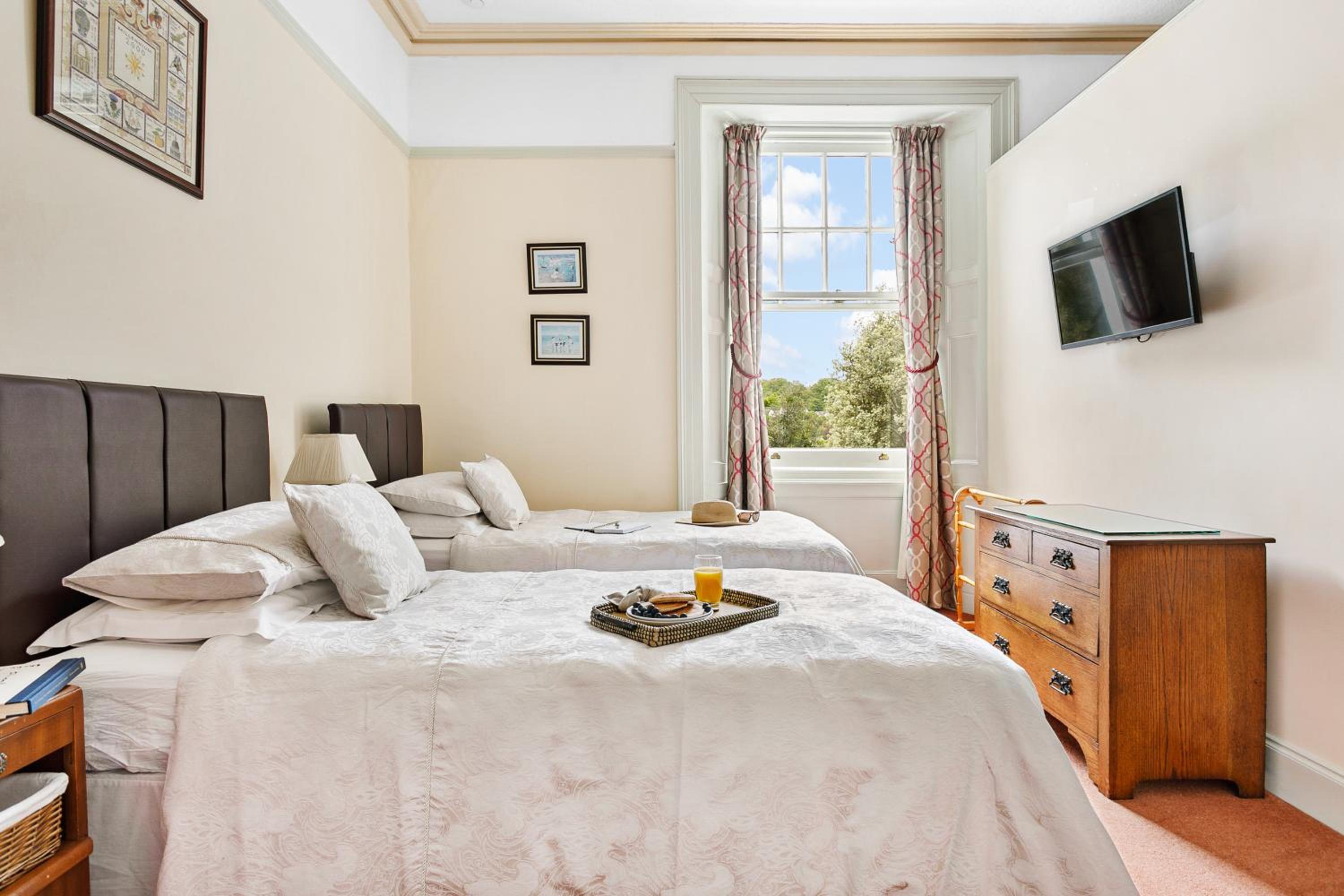 Apartment with Sea View - Photo 4