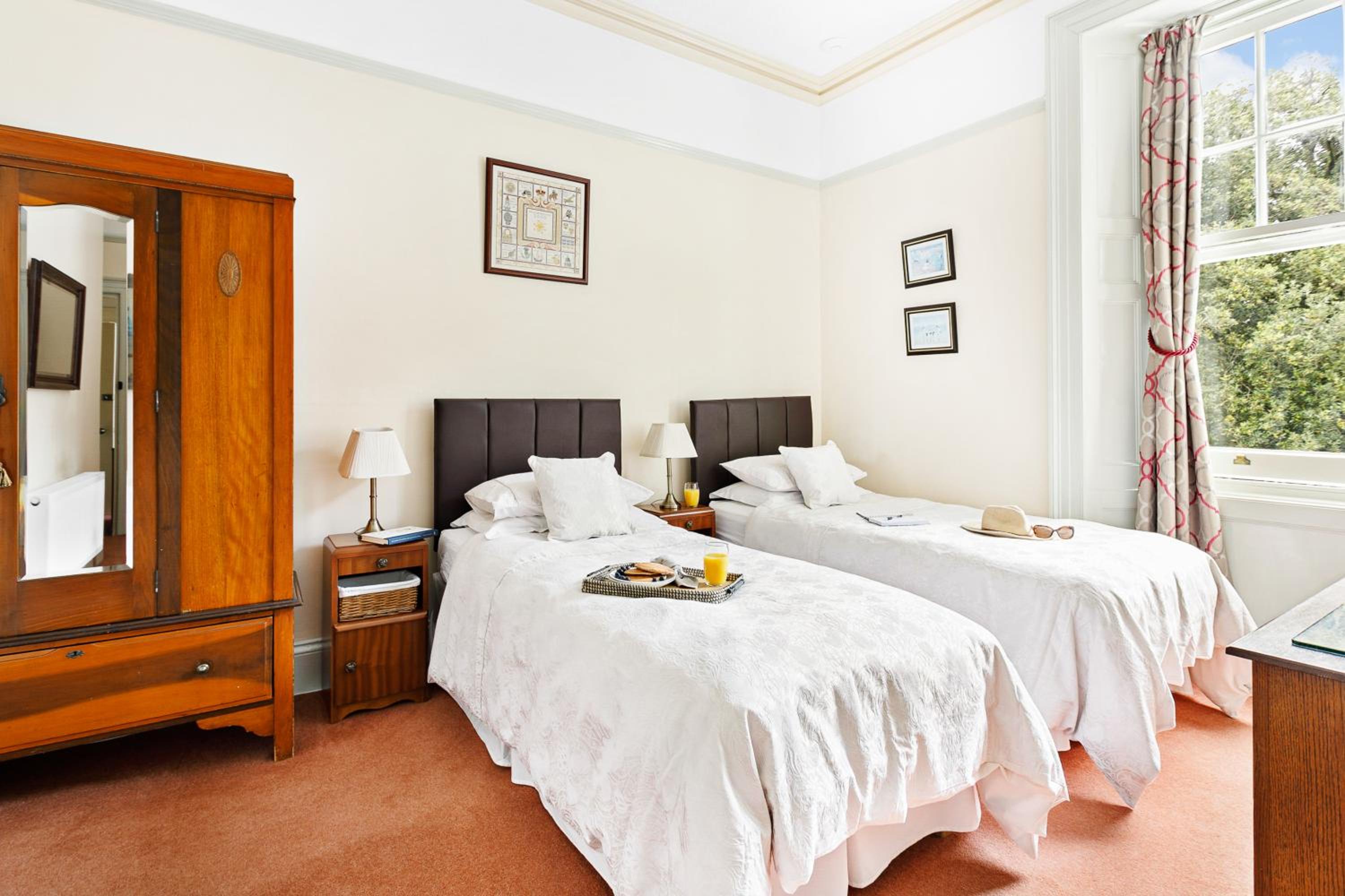 Apartment with Sea View - Photo 35