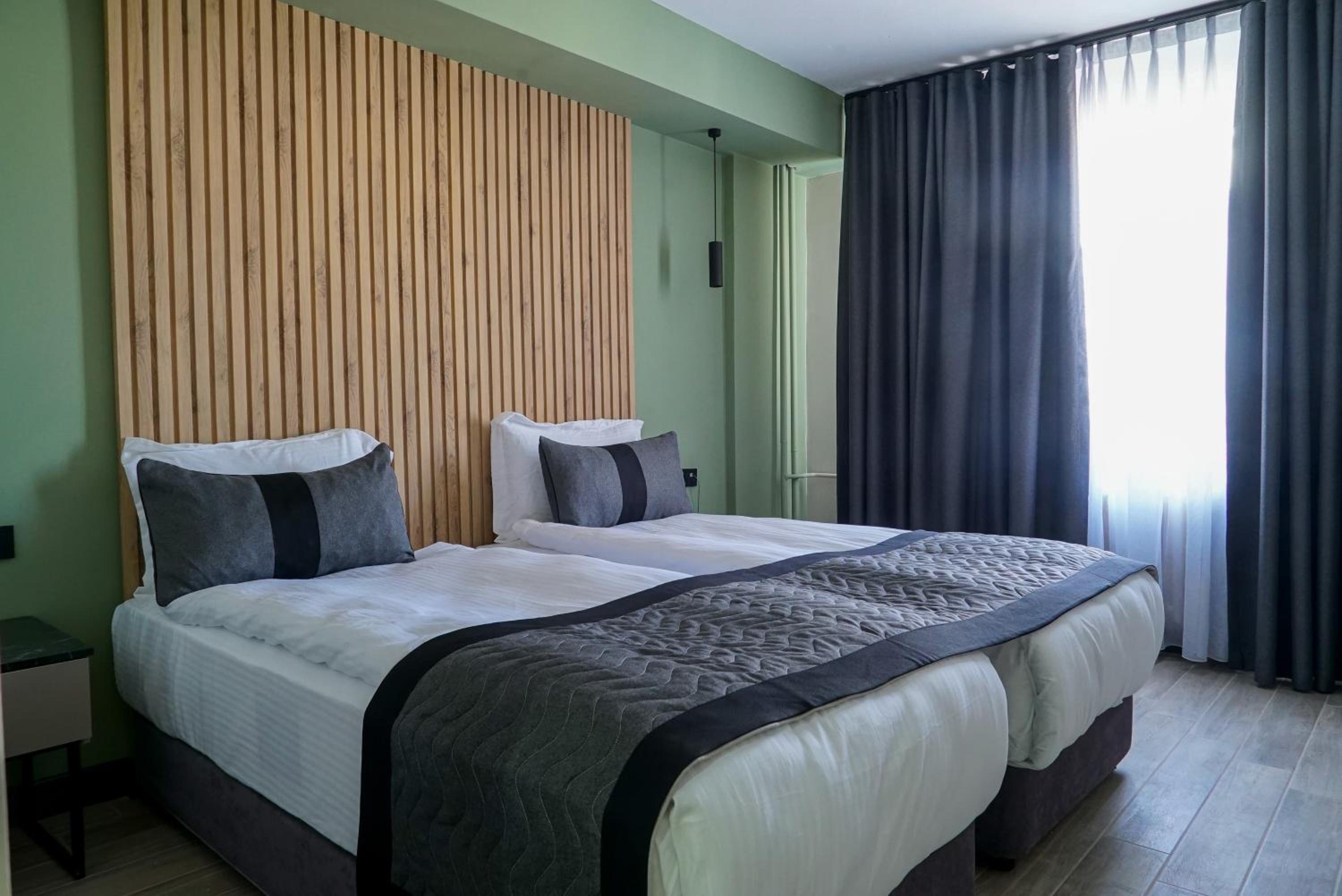 Standard Double Room - Photo 29