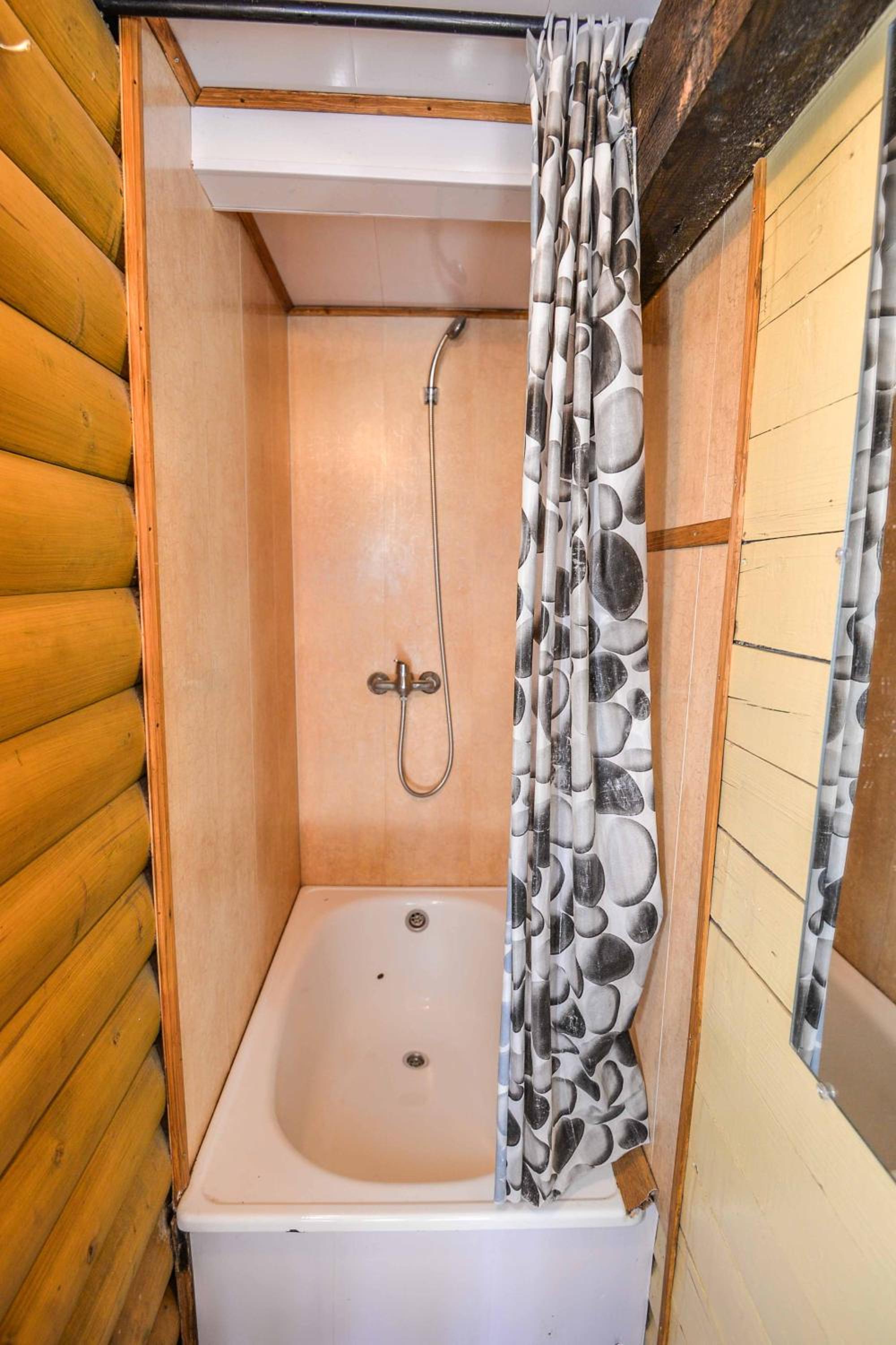 Quadruple Room - Photo 2