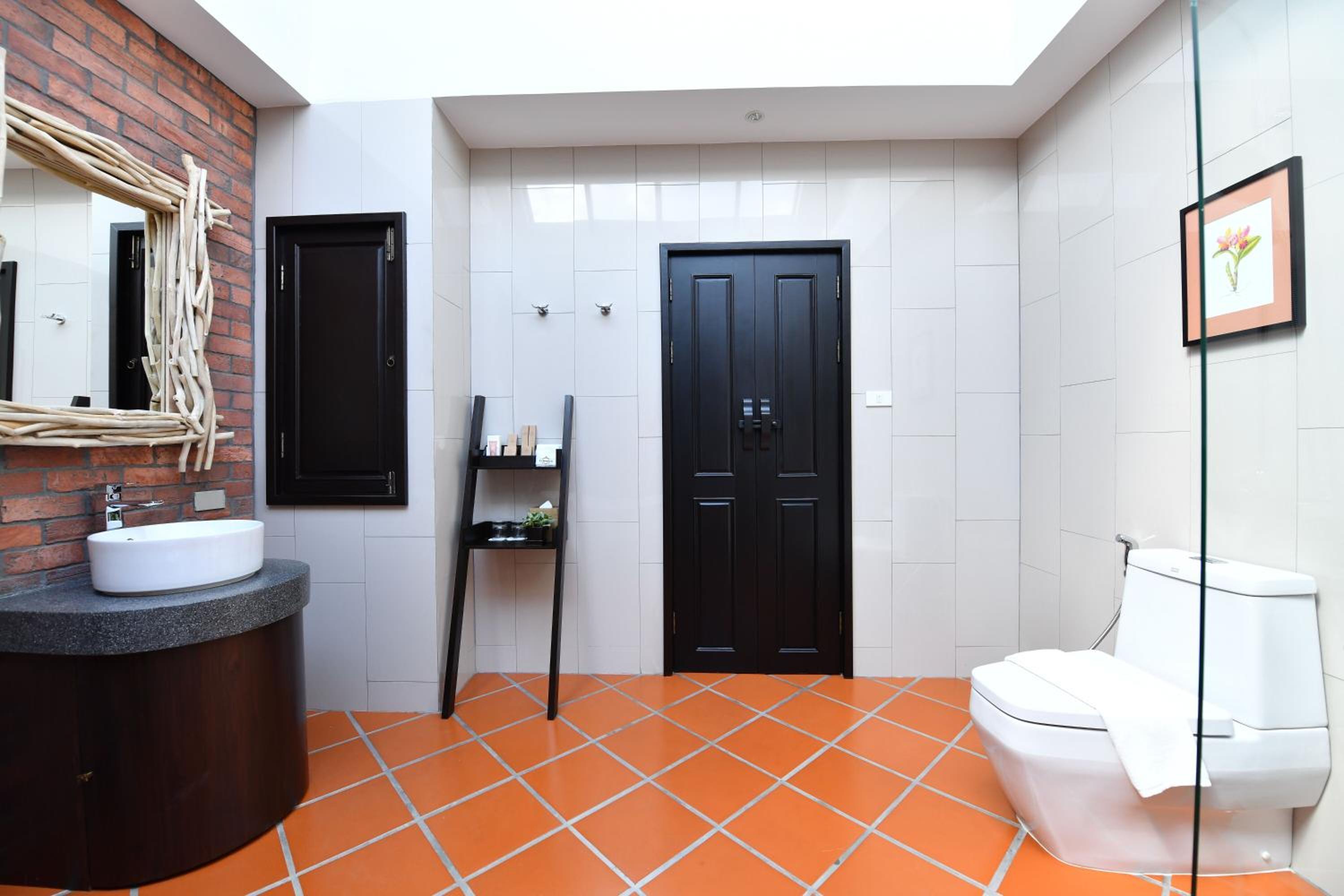 Lanna Signature Suite - Photo 7