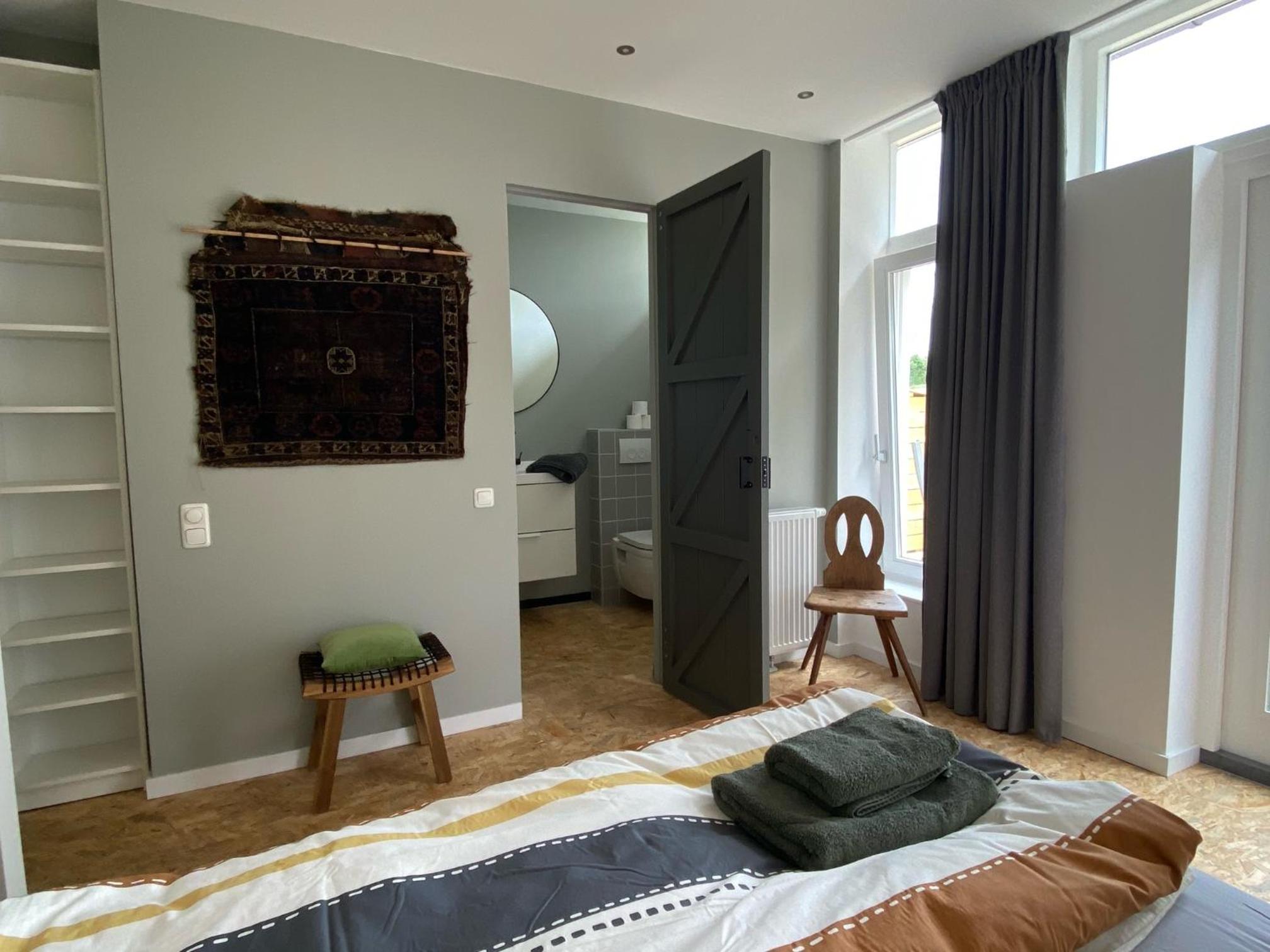 Apartment - Photo 2