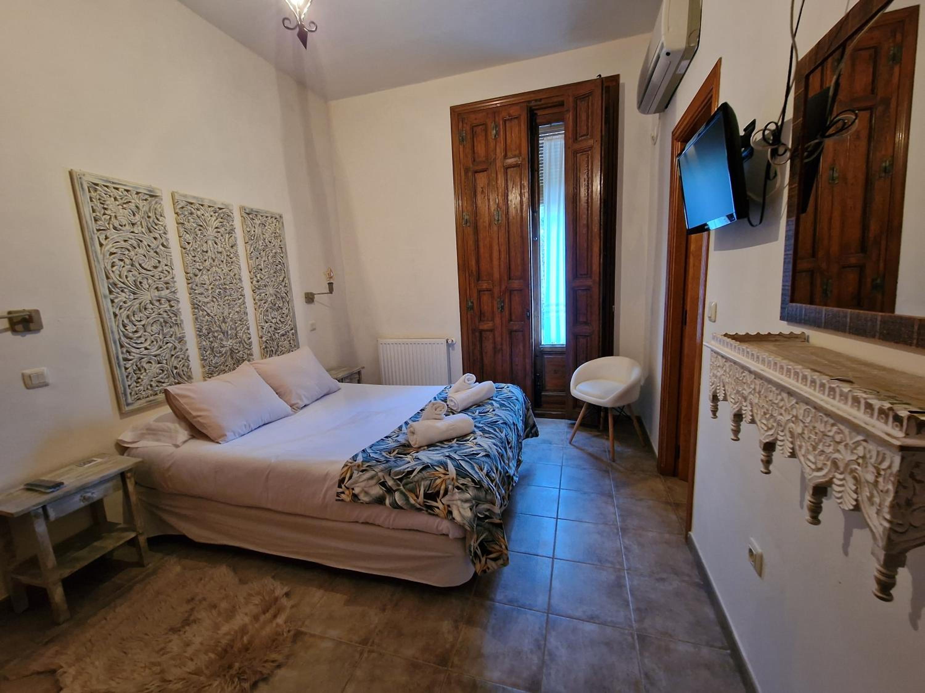 Double or Twin Room photo 3