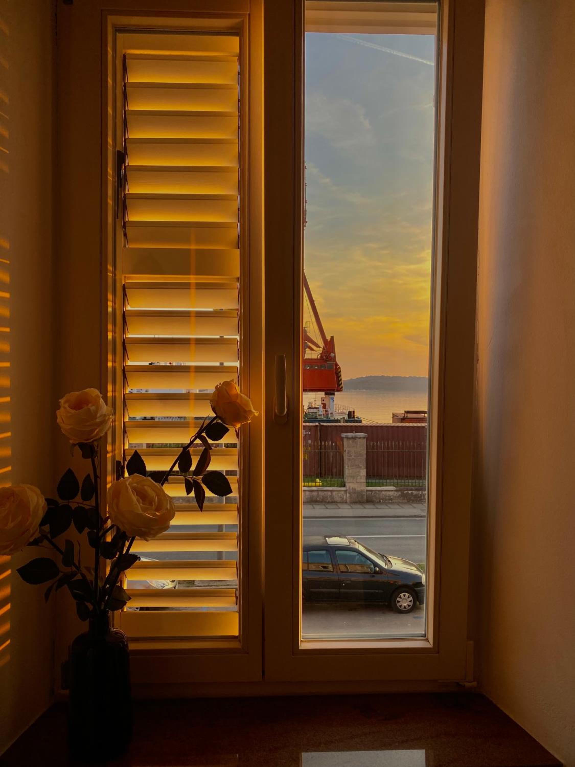 Three-Bedroom Apartment - Photo 9