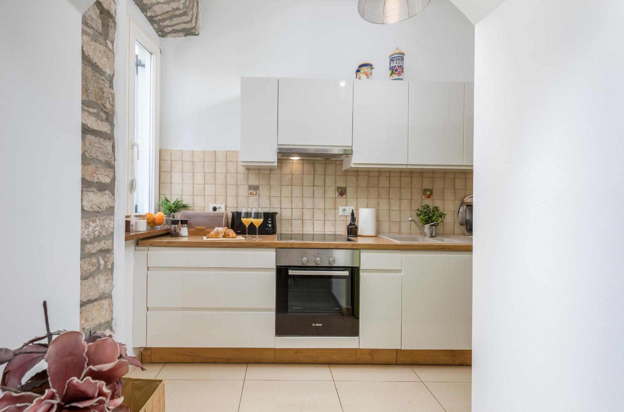 Three-Bedroom Apartment - Photo 15