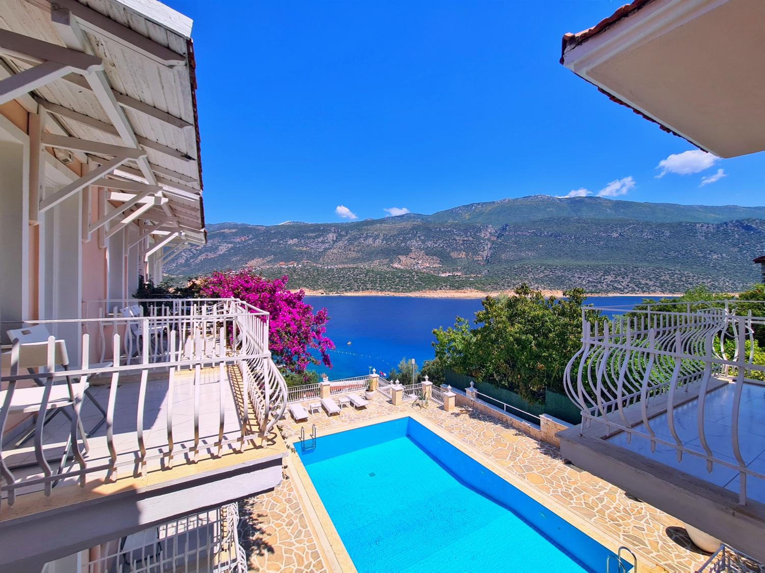 Double Room With Balcony And Sea View - Photo 2