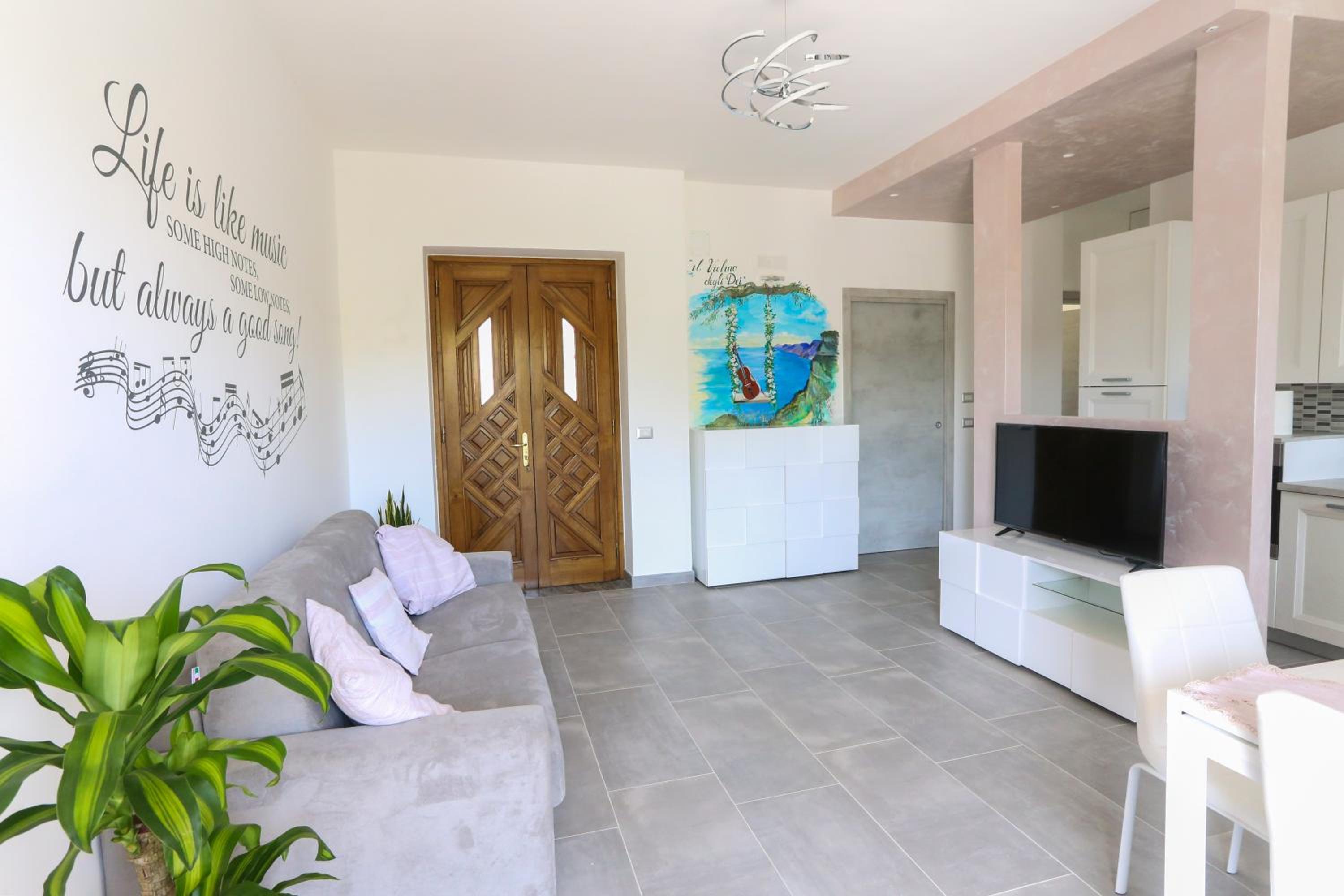 One-Bedroom House photo 2