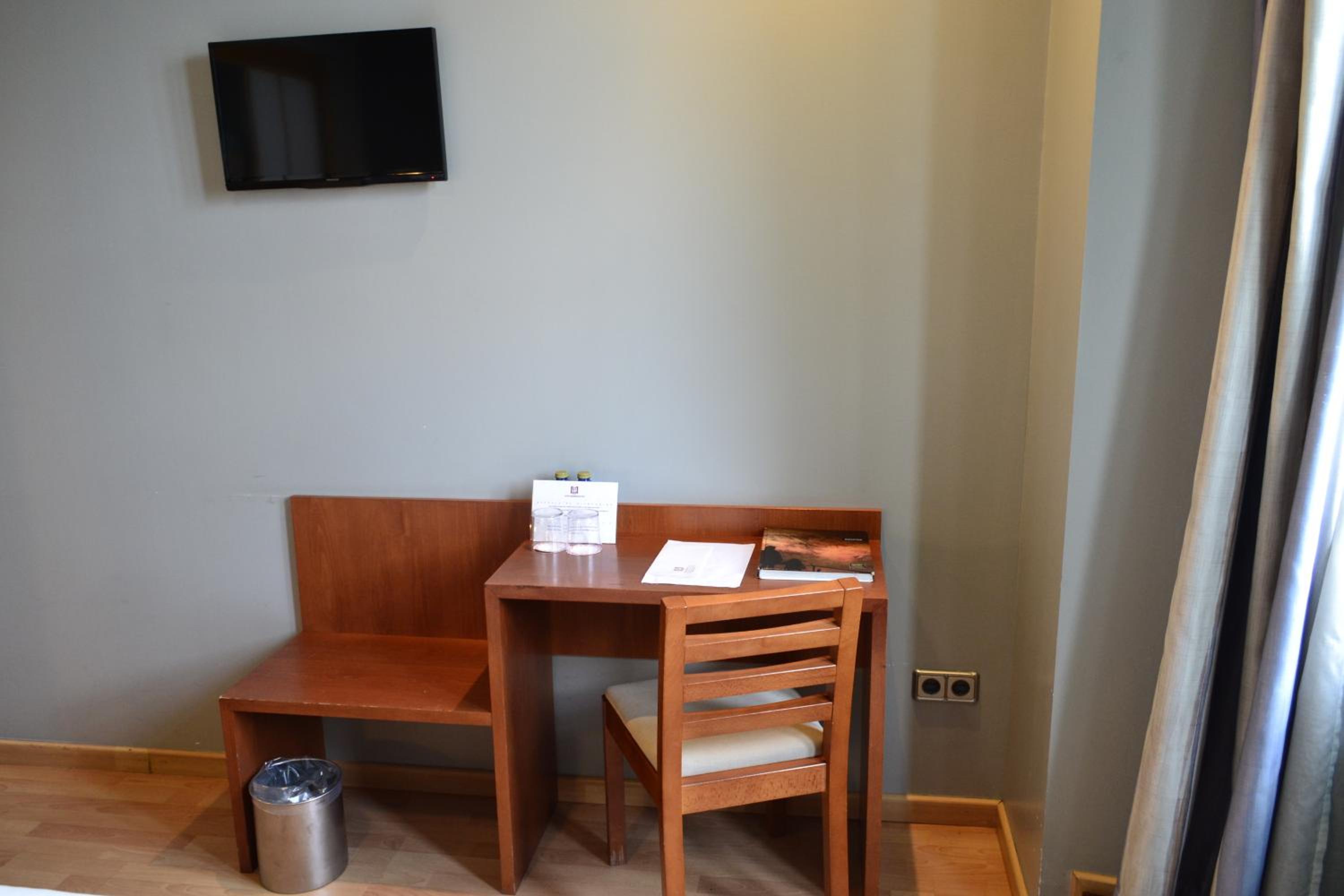Double or Twin Room photo 3