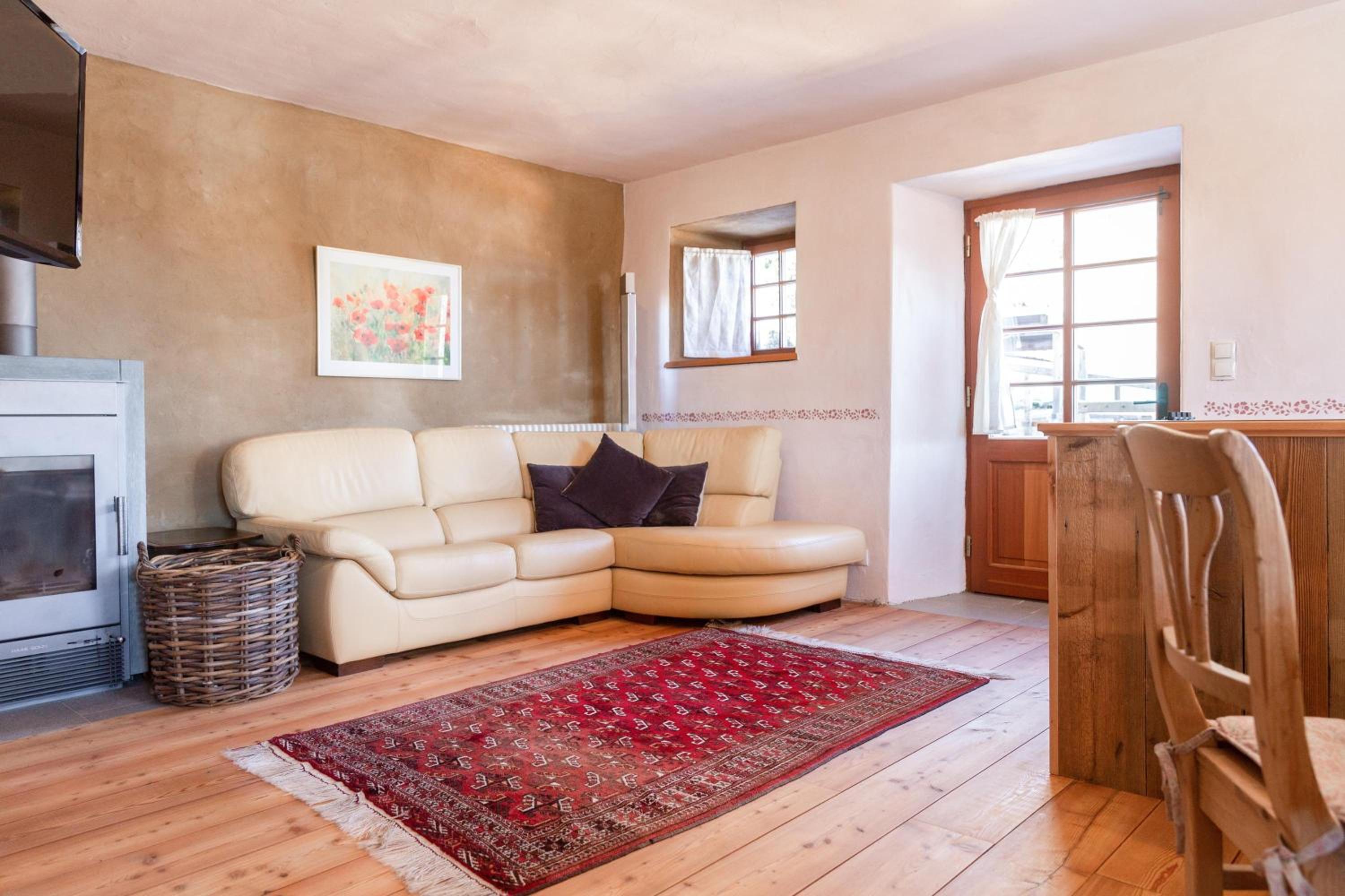 Two-Bedroom Apartment with Mountain View photo 1