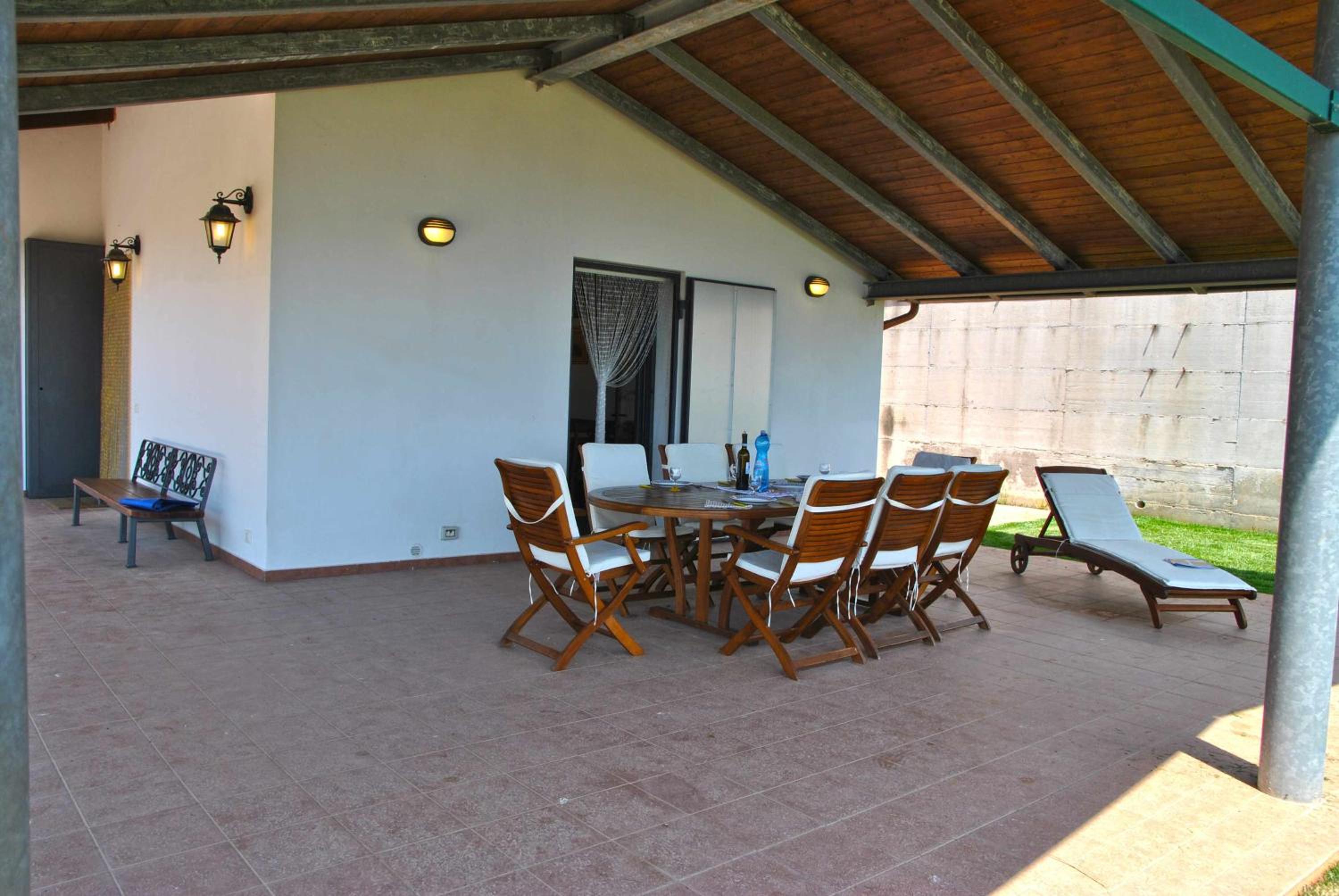 Two-Bedroom House - Photo 6
