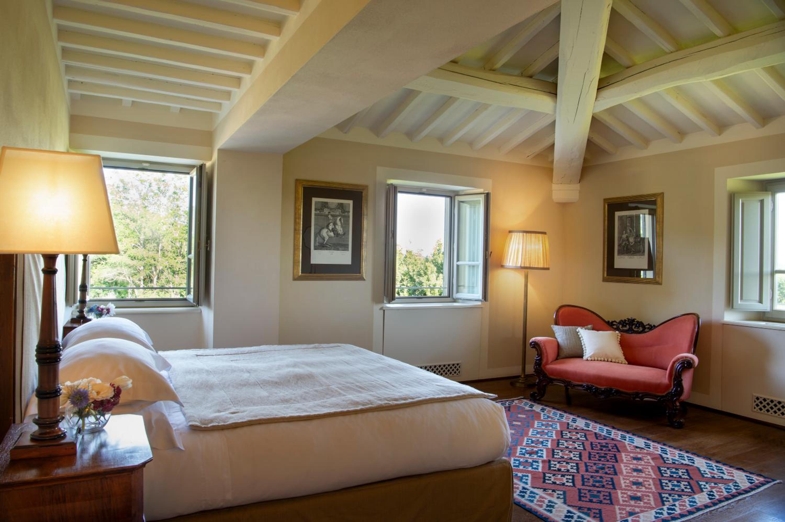 Villa photo 3
