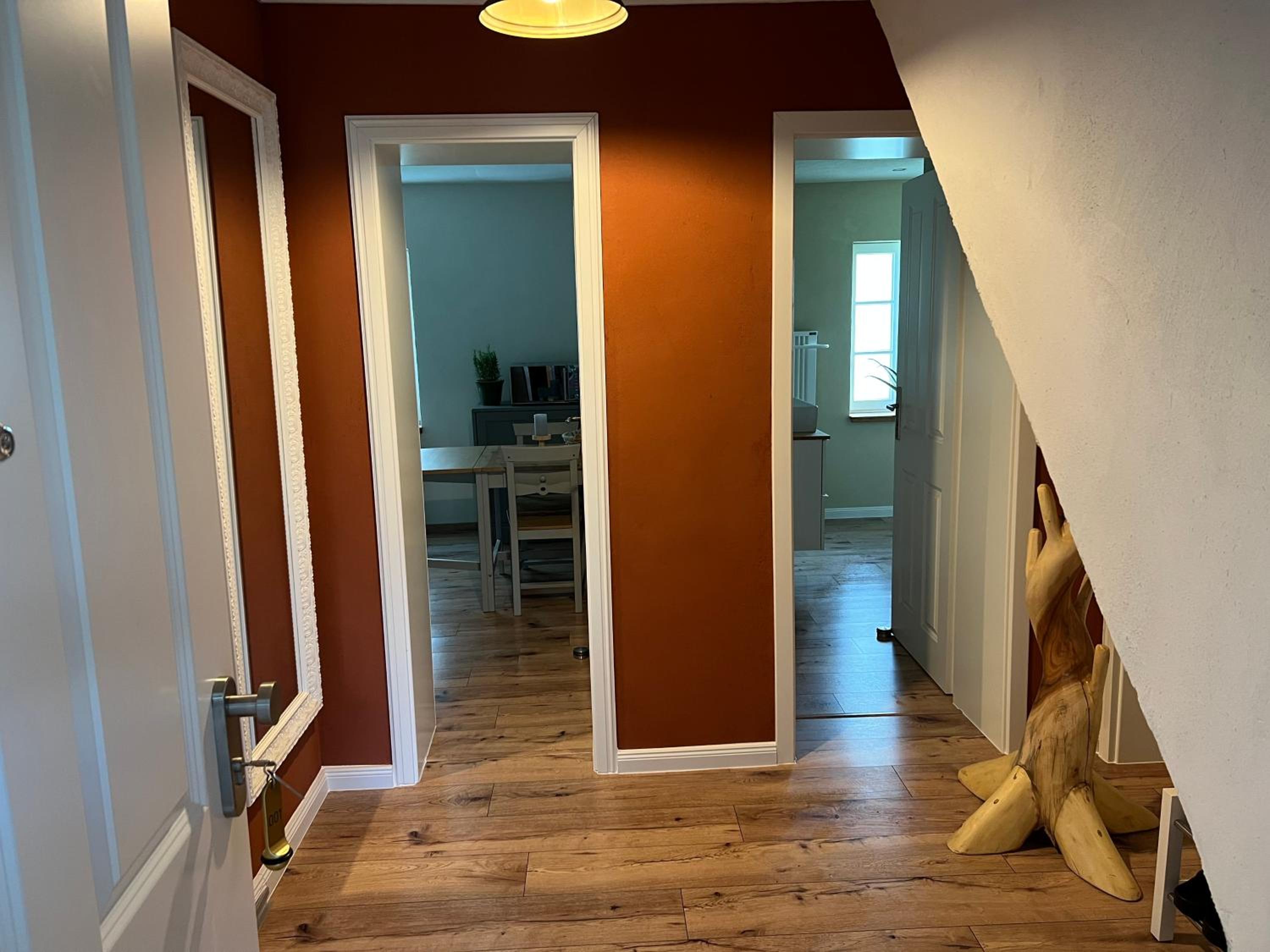 One-Bedroom Apartment - Photo 11
