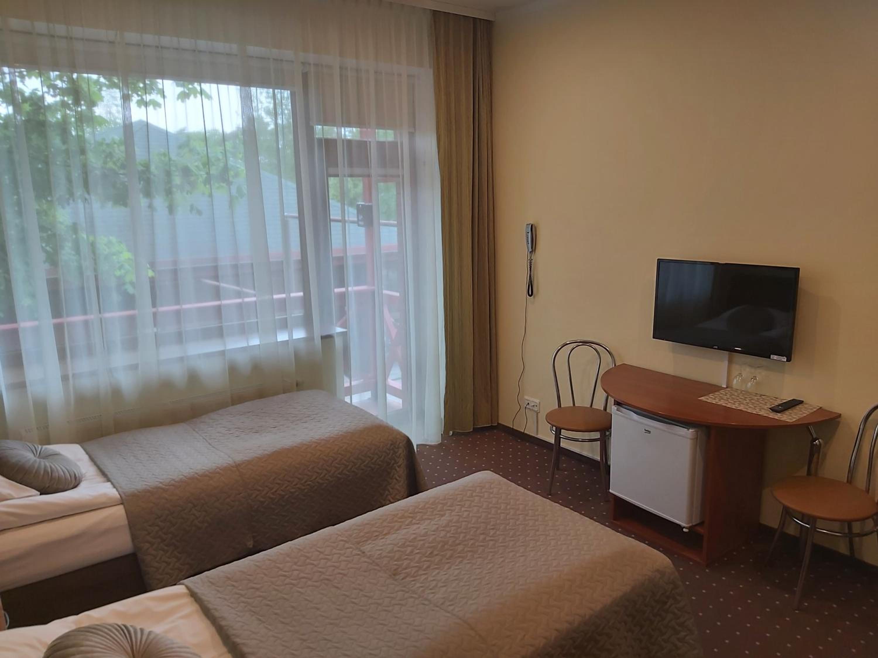 Double or Twin Room - Photo 18