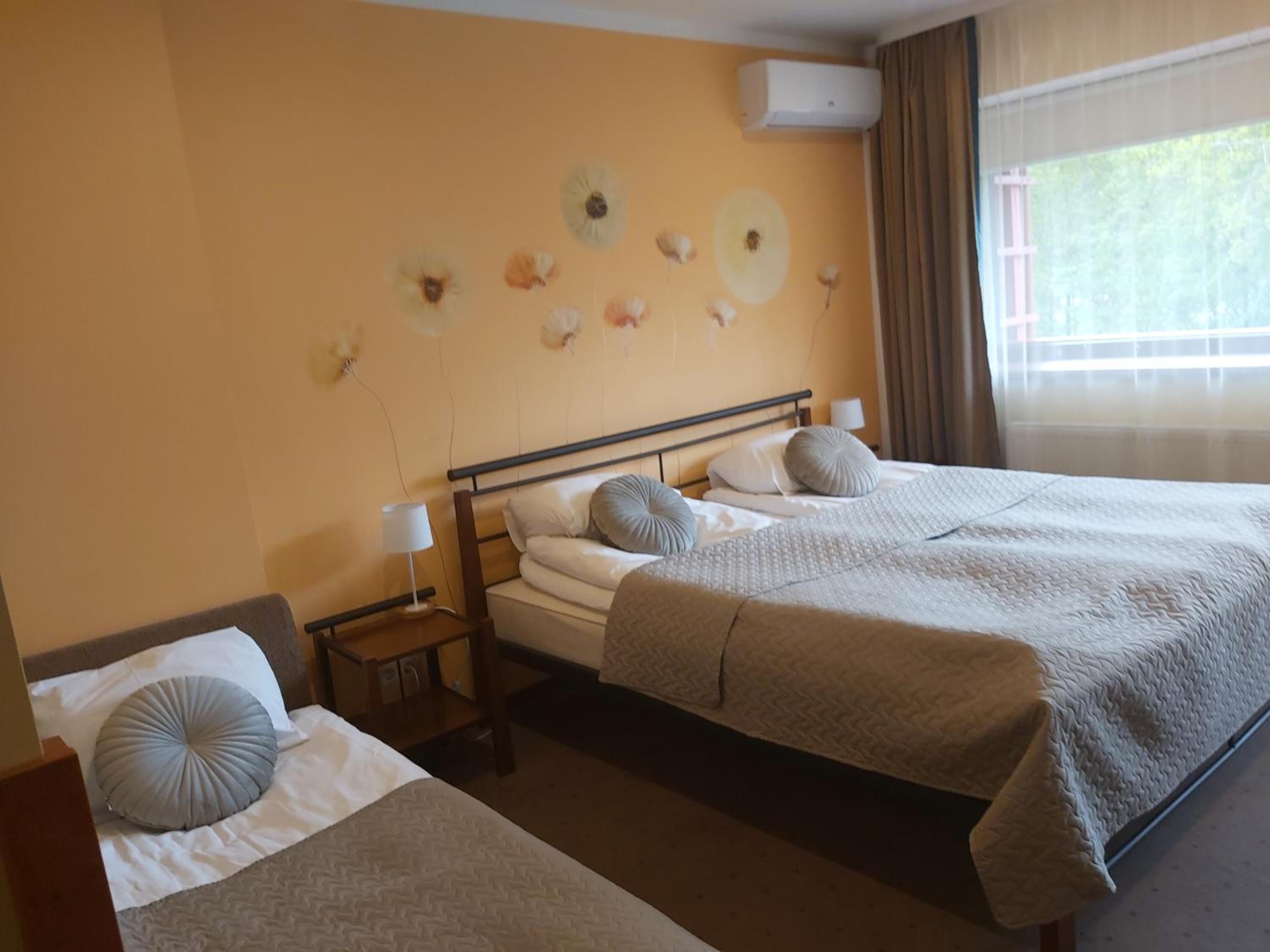 Triple Room - Photo 7